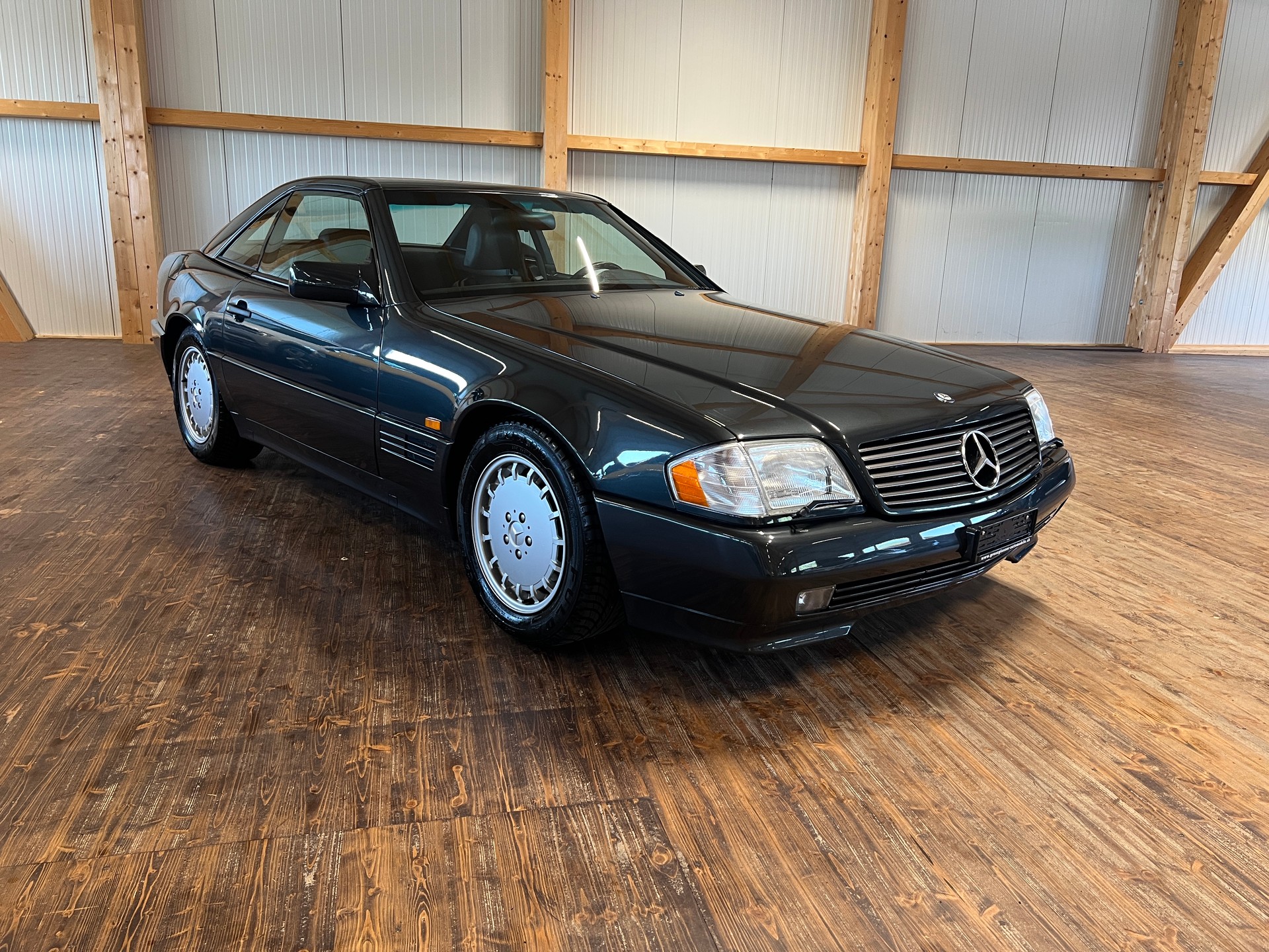 MERCEDES-BENZ SL 280-showroom-element-2