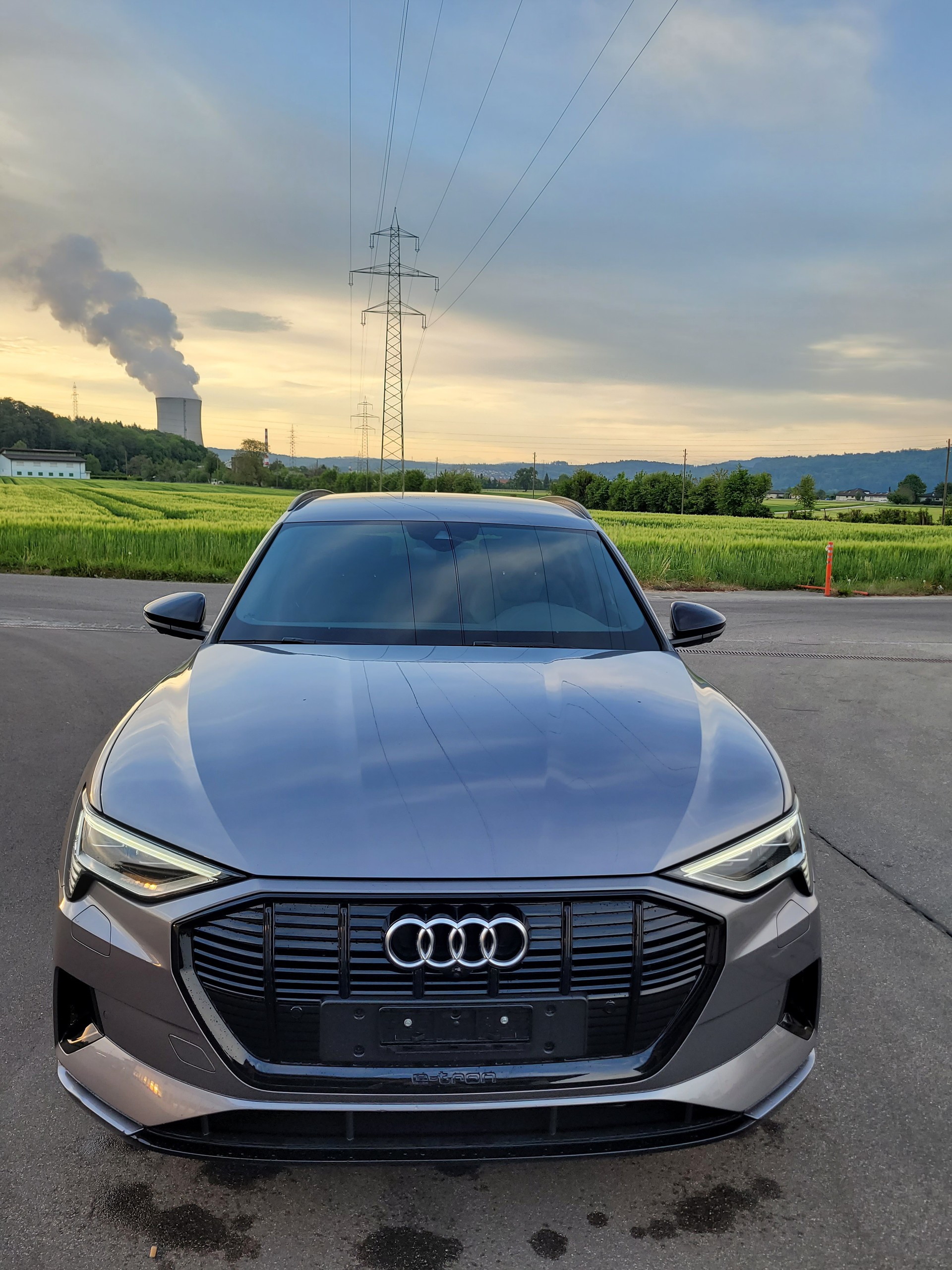 AUDI e-tron 55 S Line Black Edition quattro-image-1