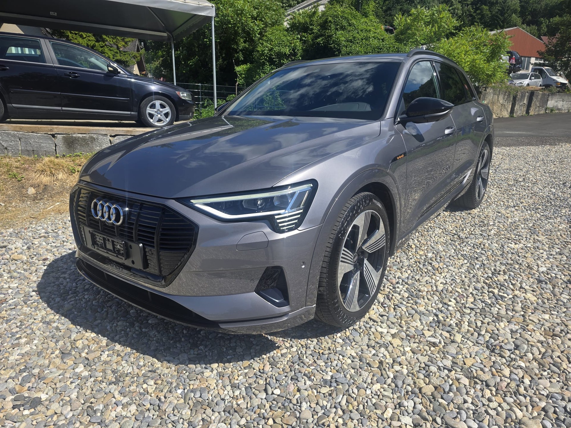 AUDI e-tron 55 S Line Black Edition quattro-image-12
