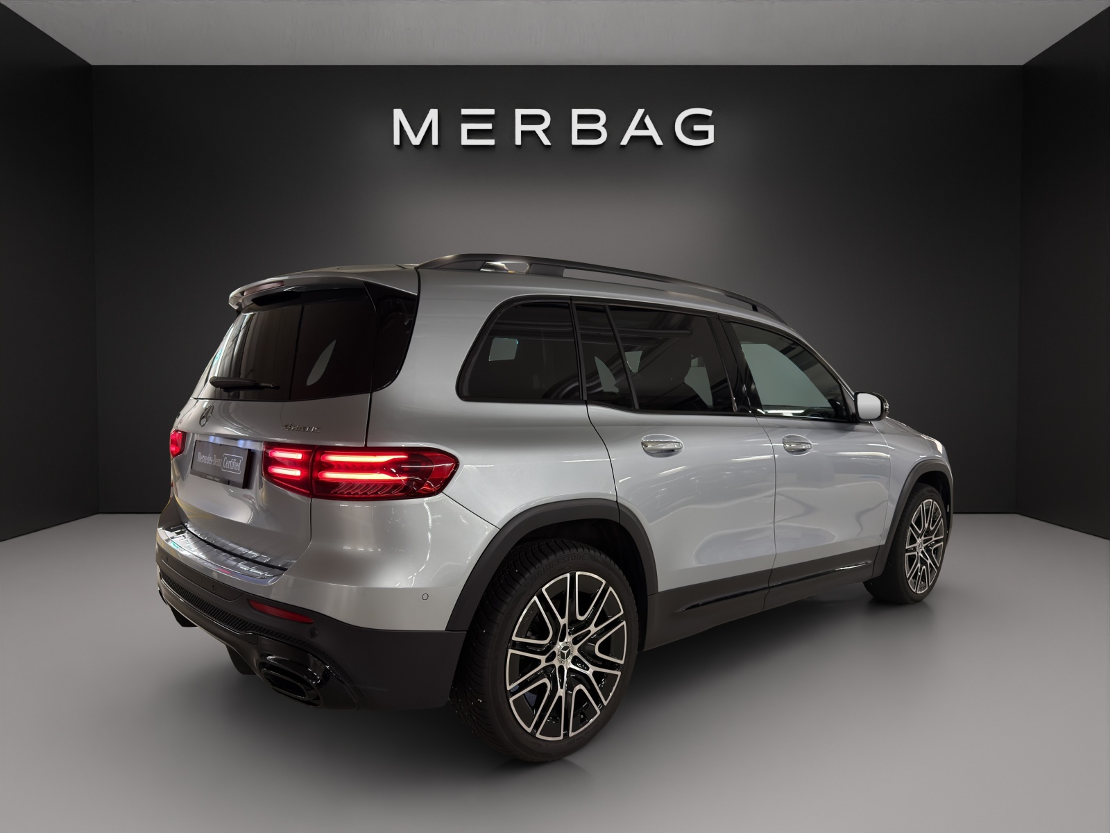 MERCEDES-BENZ GLB 220 4Matic 8G-Tronic-image-7