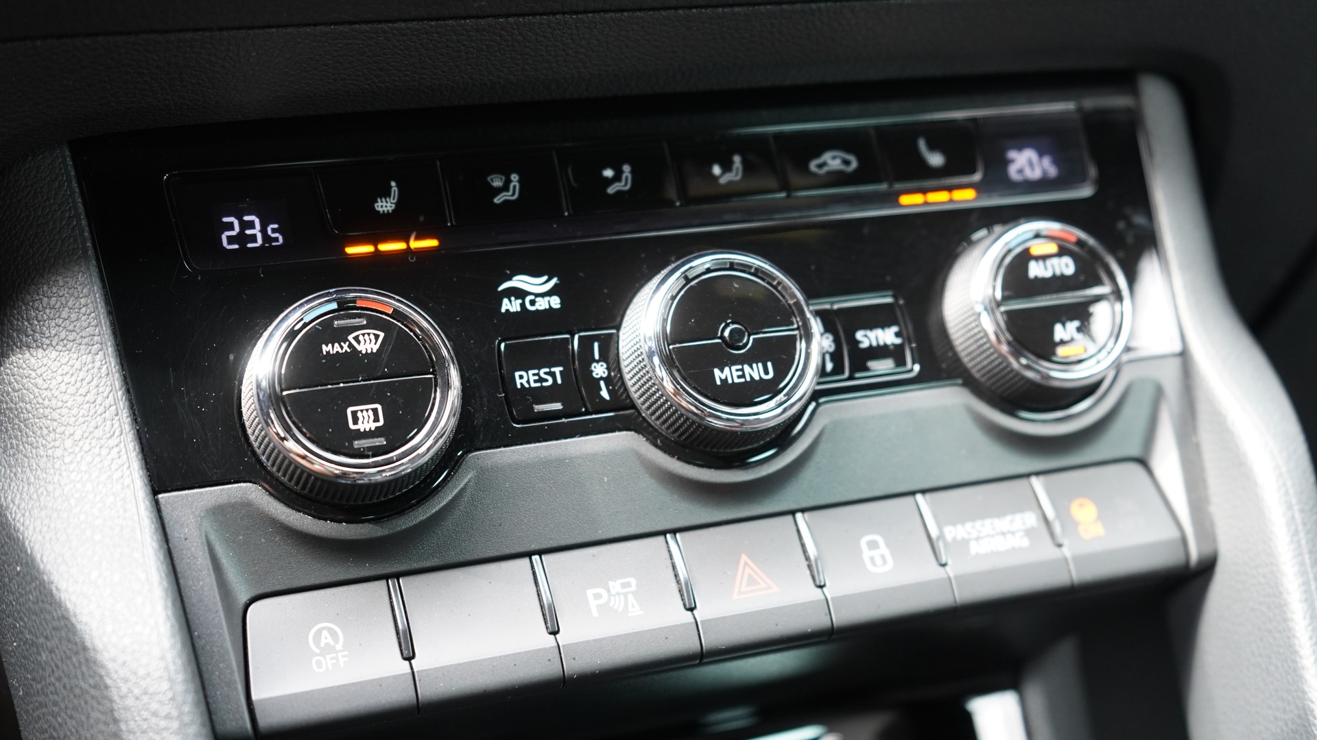 SKODA Kodiaq 2.0 Bi-TDI SCR RS 4x4 DSG-image-11