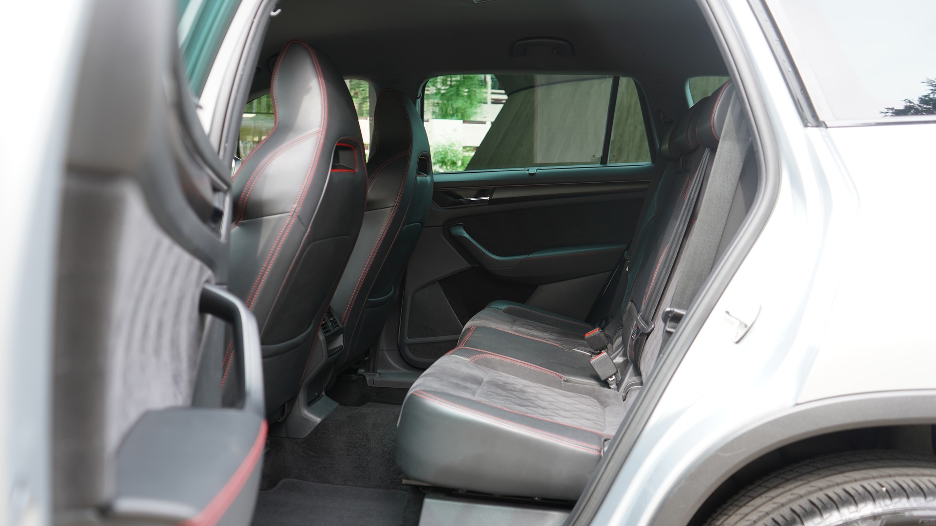 SKODA Kodiaq 2.0 Bi-TDI SCR RS 4x4 DSG-image-13