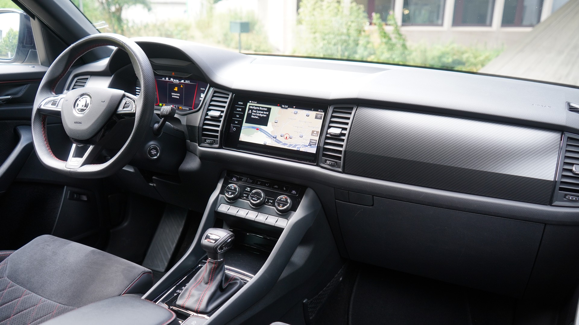 SKODA Kodiaq 2.0 Bi-TDI SCR RS 4x4 DSG-image-7