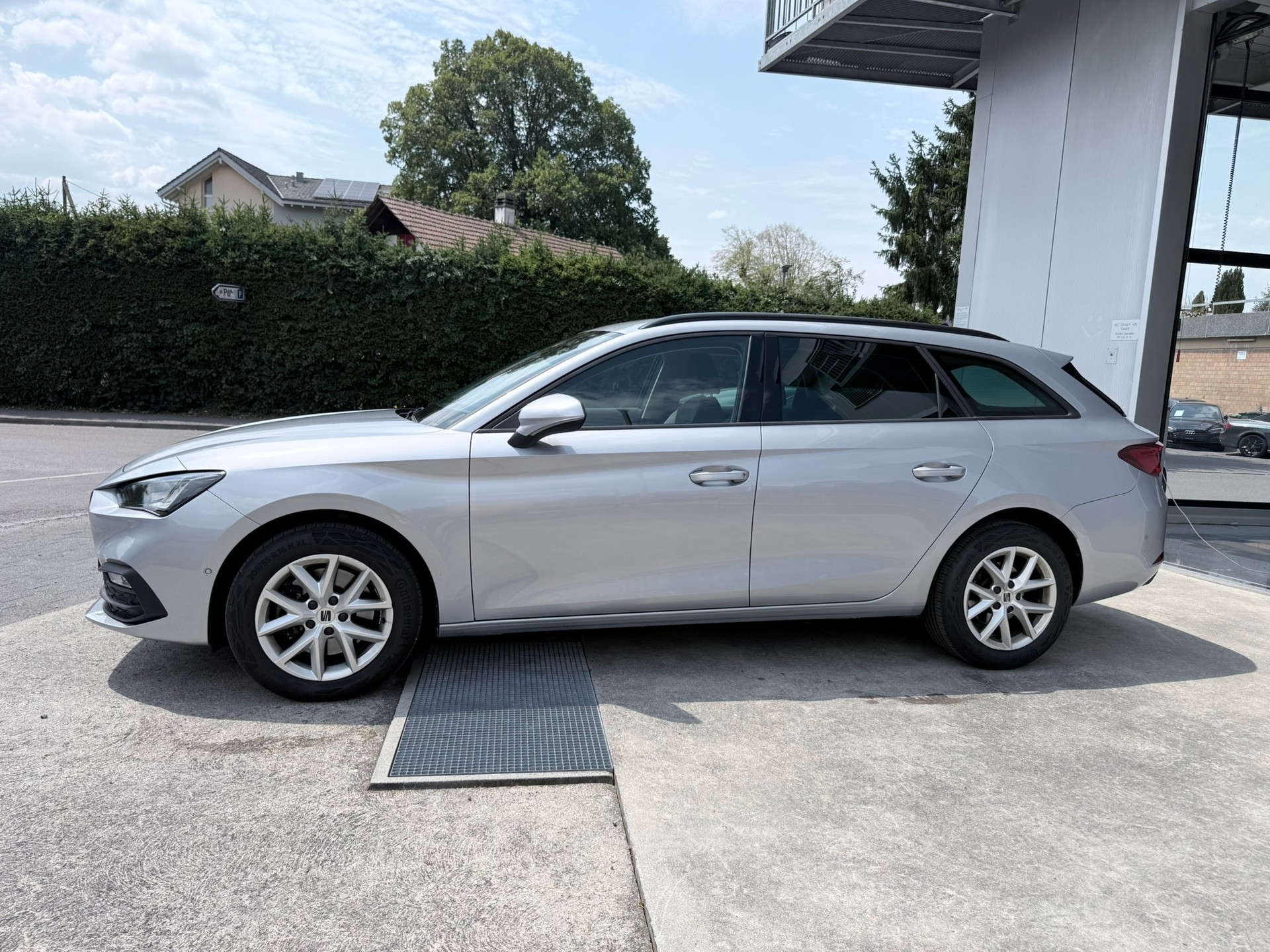 SEAT Leon ST 2.0 TDI EVO DSG Style-image-8