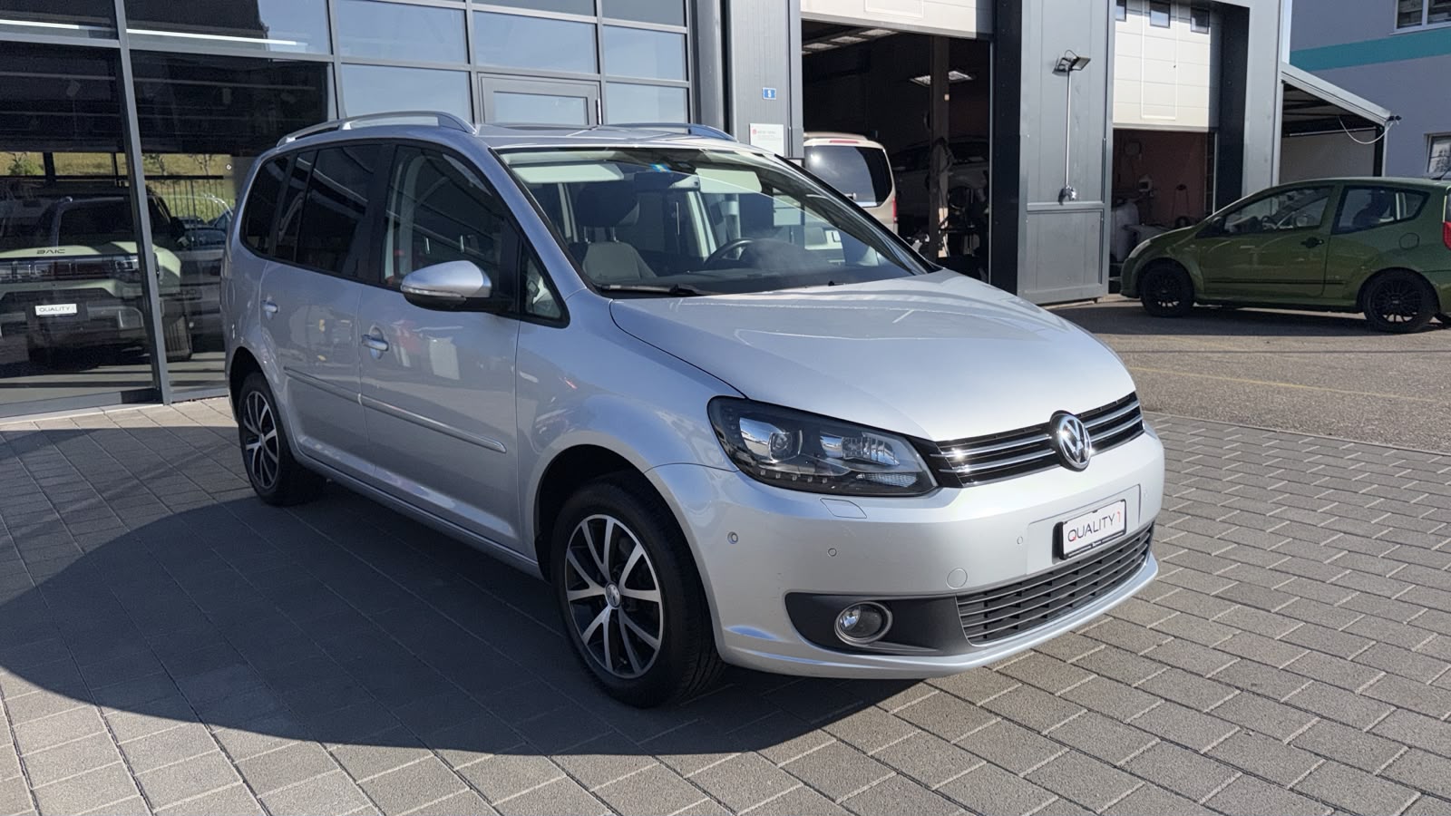 VW Touran 1.6 TDI BlueMotion Technology Highline DSG-image-4