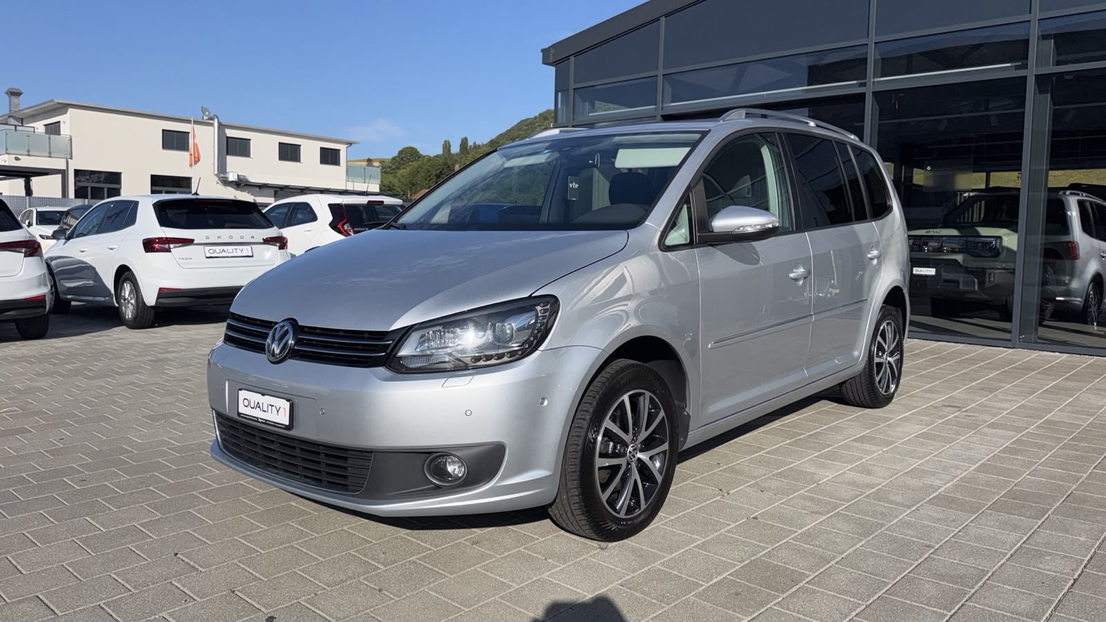 VW Touran 1.6 TDI BlueMotion Technology Highline DSG-showroom-element-1