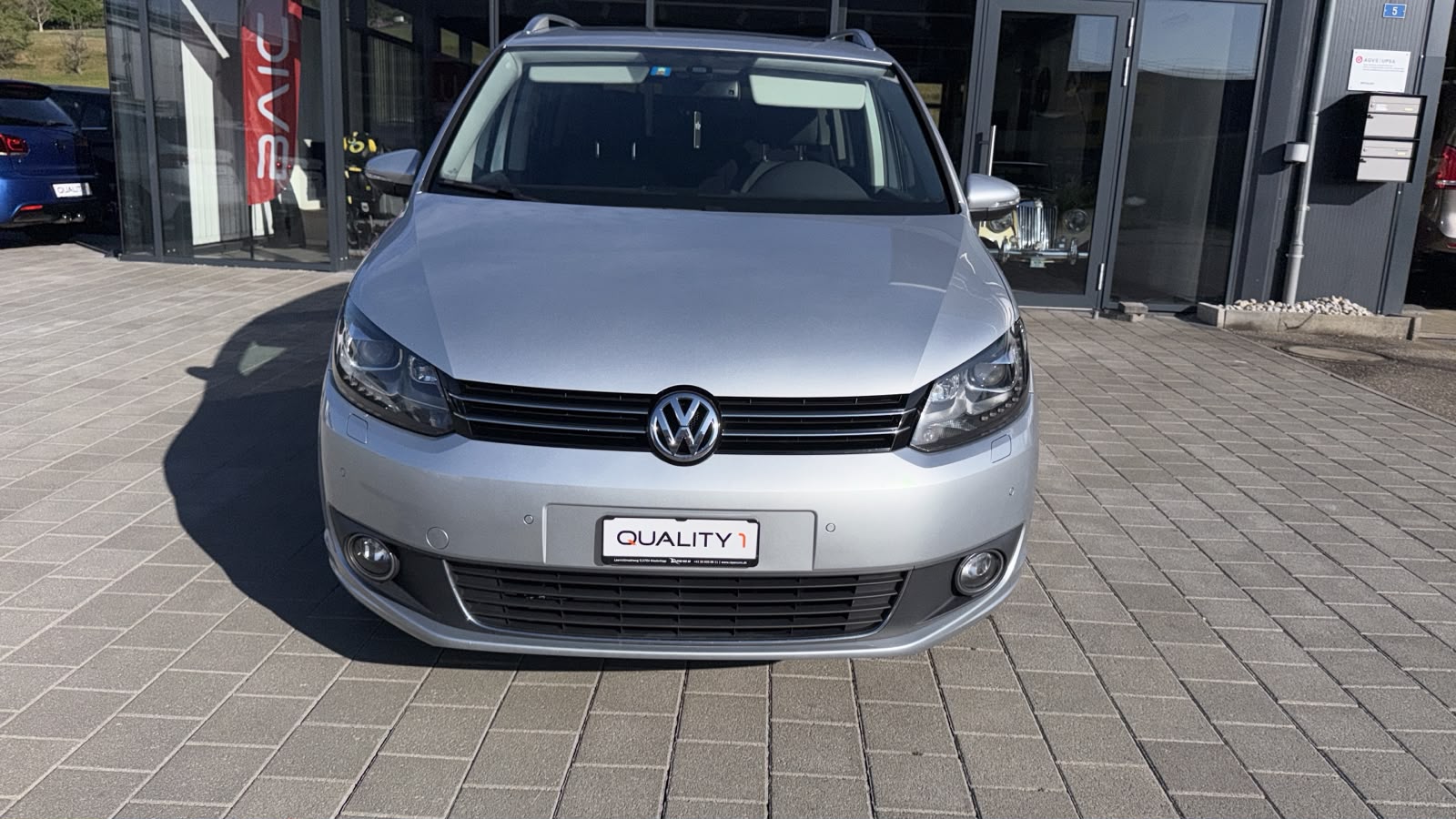 VW Touran 1.6 TDI BlueMotion Technology Highline DSG-image-5
