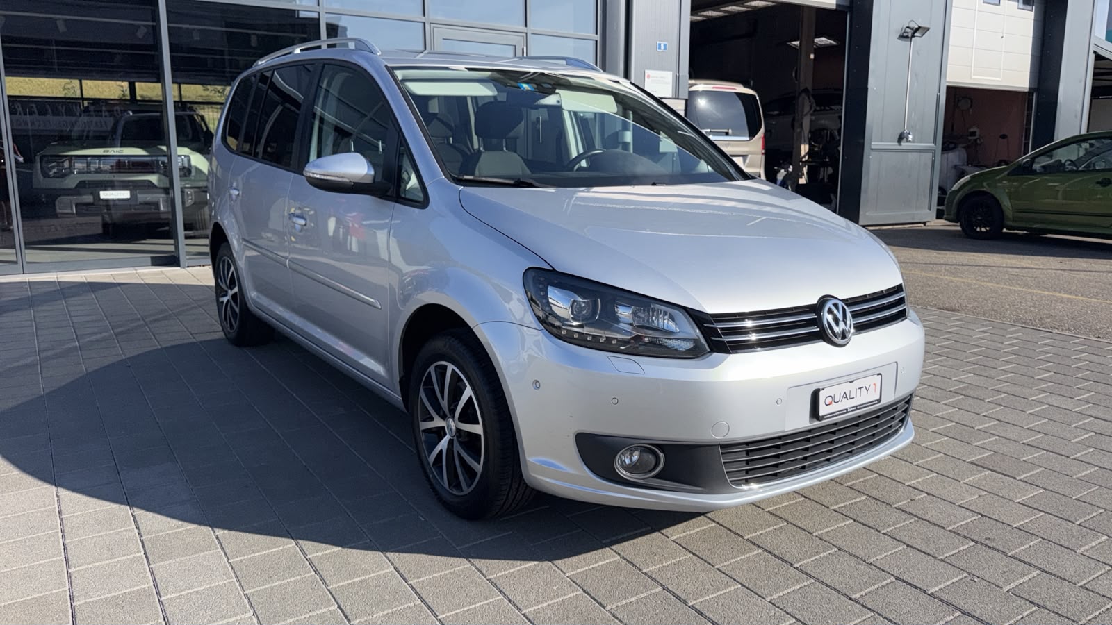 VW Touran 1.6 TDI BlueMotion Technology Highline DSG-image-8