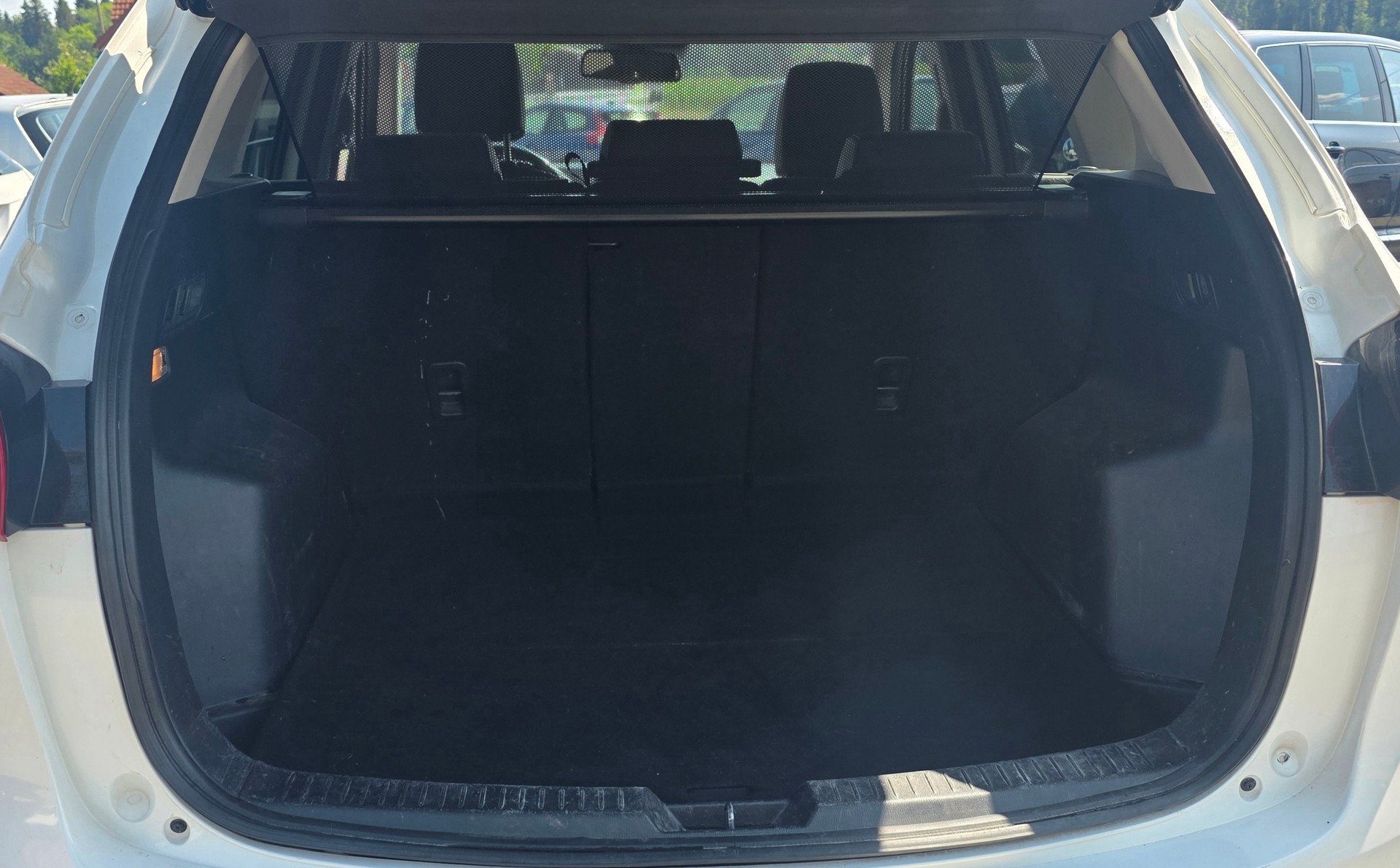 MAZDA CX-5 2.2 D HP Revolution AWD Automatic-image-11