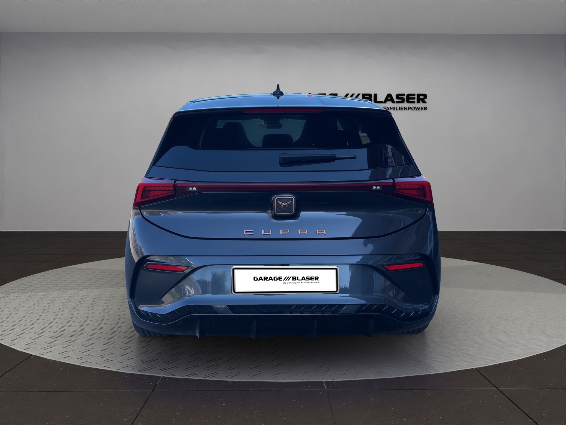 CUPRA Born 58 kWh-showroom-element-3
