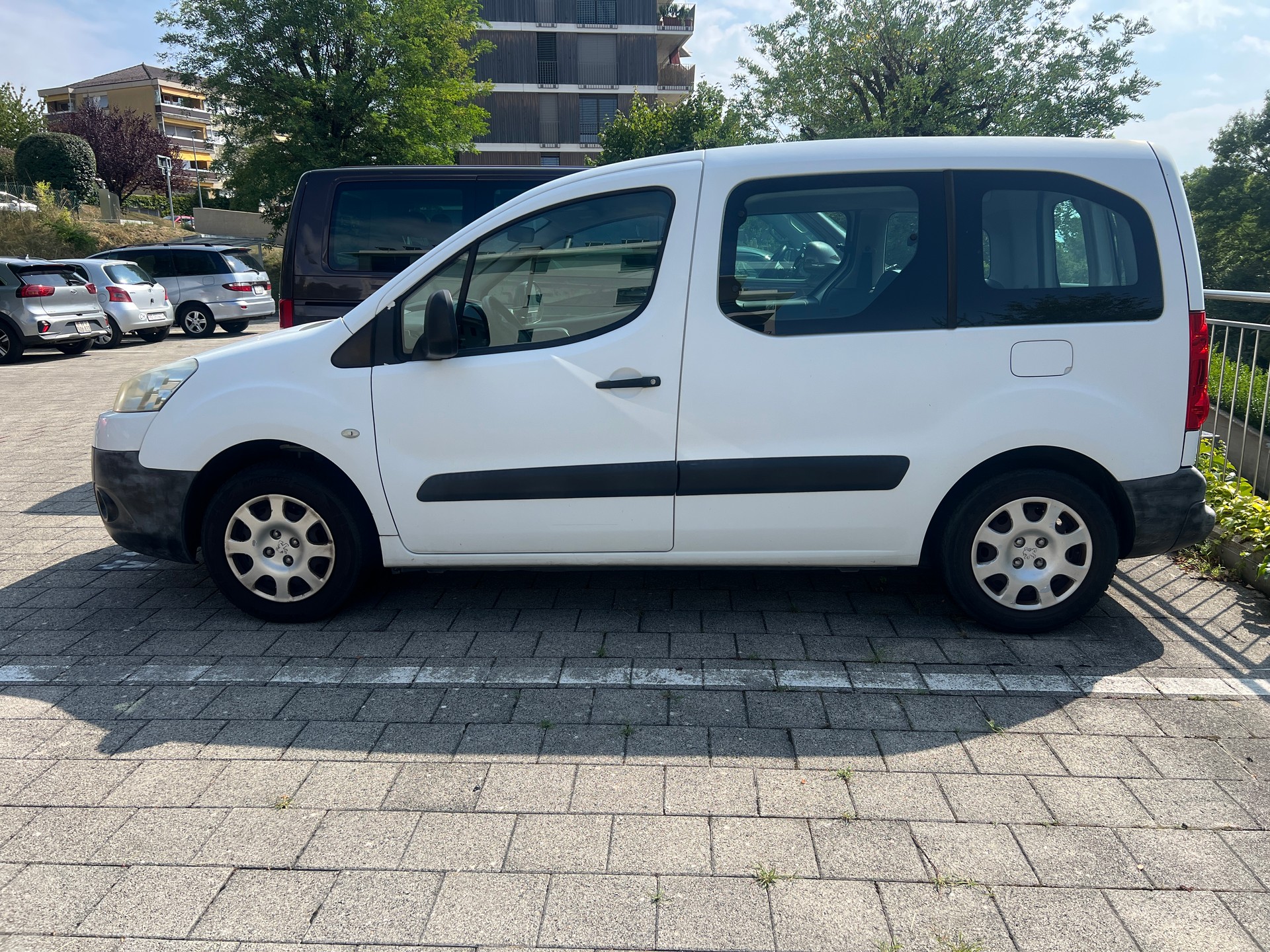 PEUGEOT Partner 1.6 Trendy-image-3