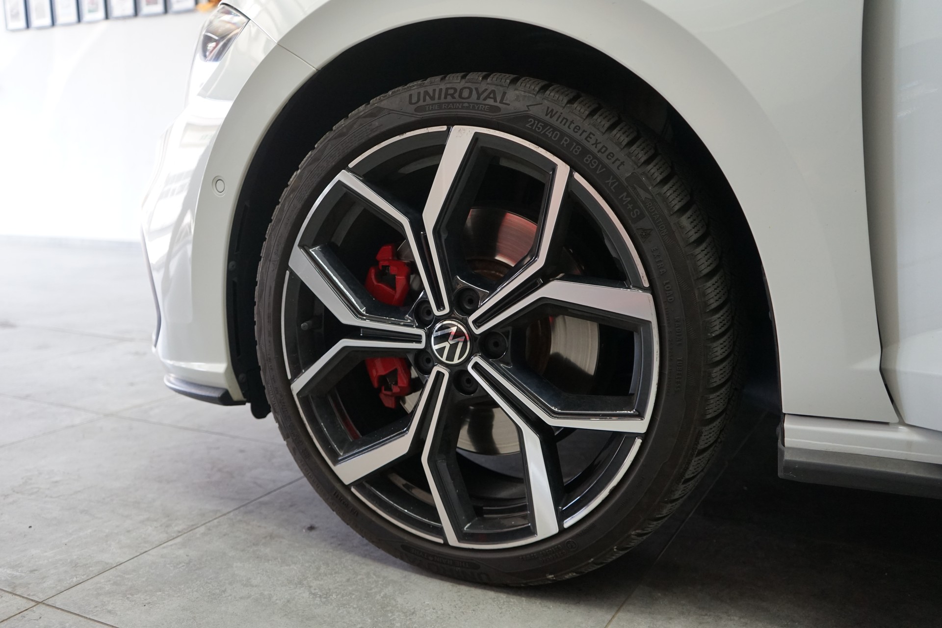 VW Polo 2.0 TSI GTI DSG-showroom-element-3