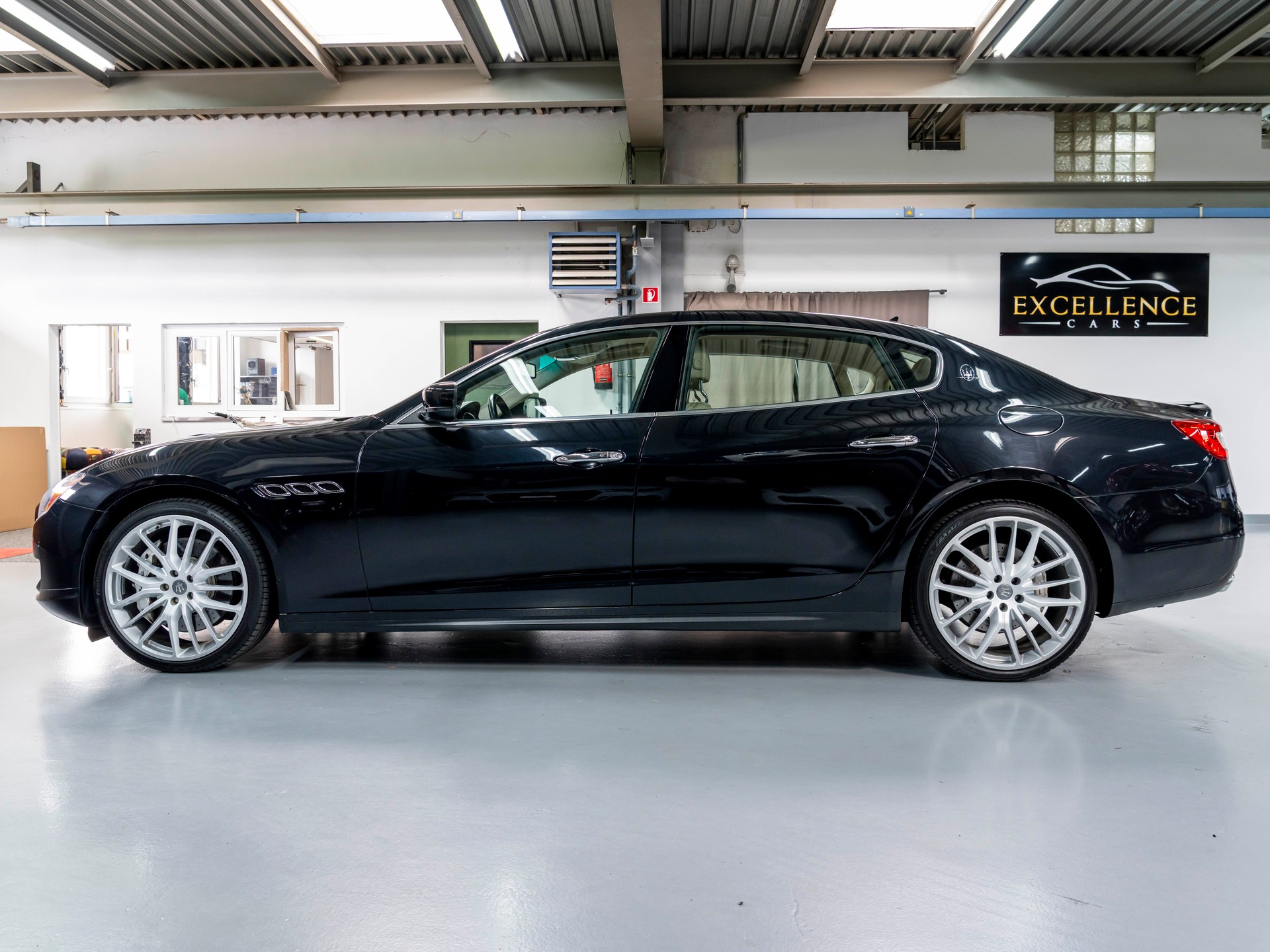 MASERATI Quattroporte 3.8 V8 DI Biturbo GTS Automatica-showroom-element-3