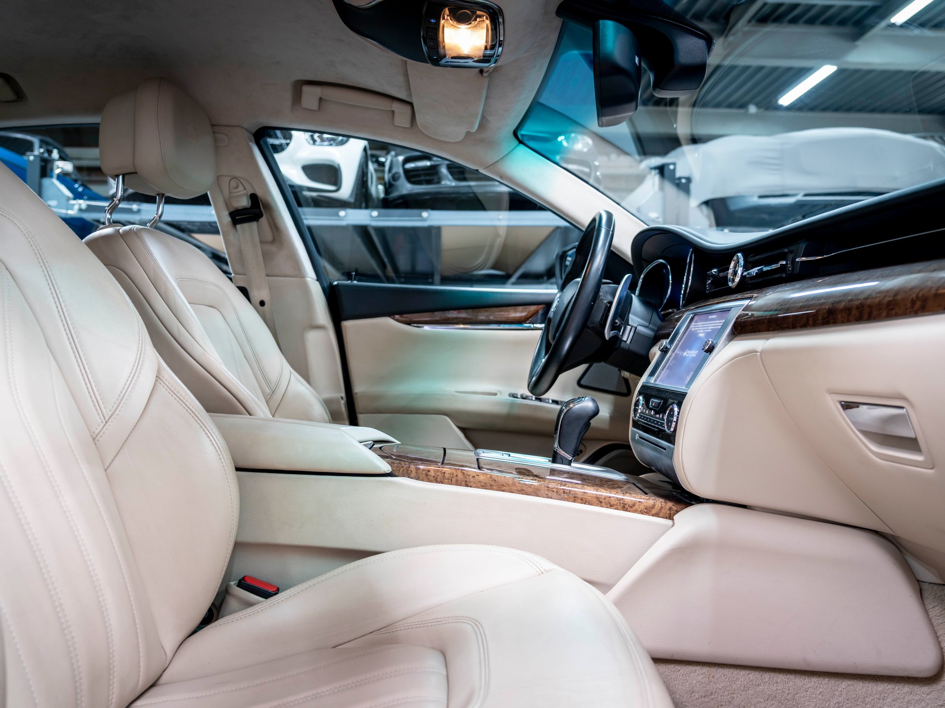 MASERATI Quattroporte 3.8 V8 DI Biturbo GTS Automatica-image-13