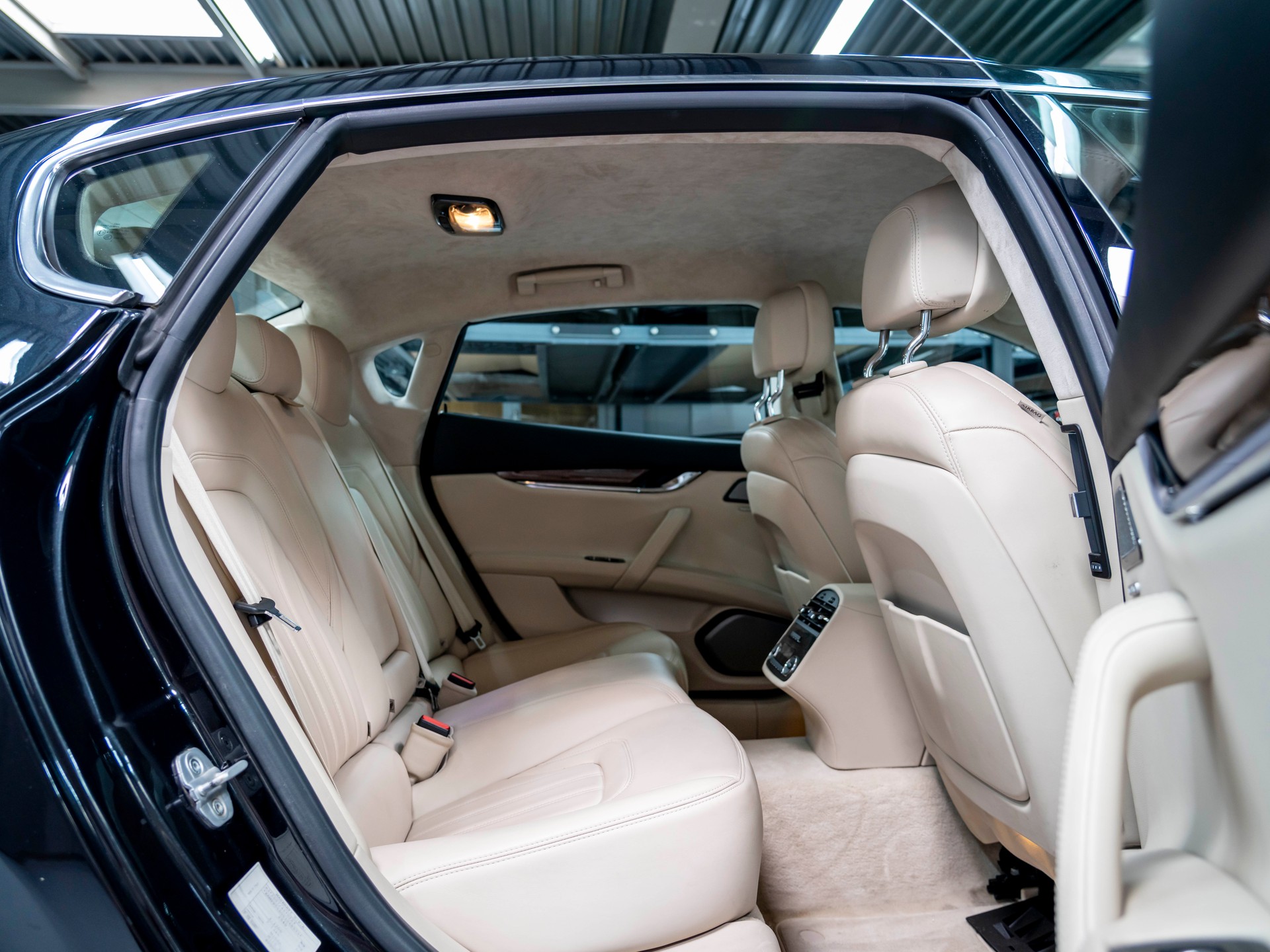 MASERATI Quattroporte 3.8 V8 DI Biturbo GTS Automatica-image-11