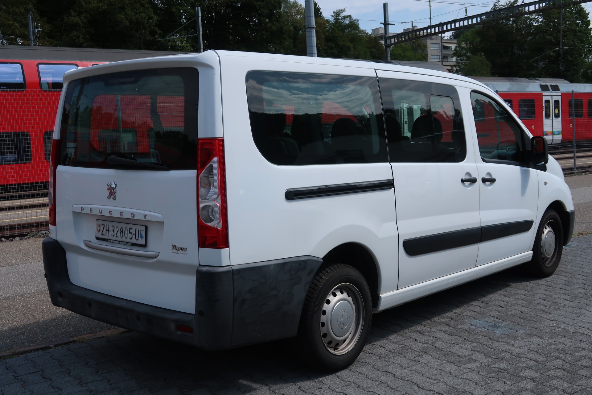 PEUGEOT Expert Tepee 2.0 HDi 9 PL Confort L2-showroom-element-3