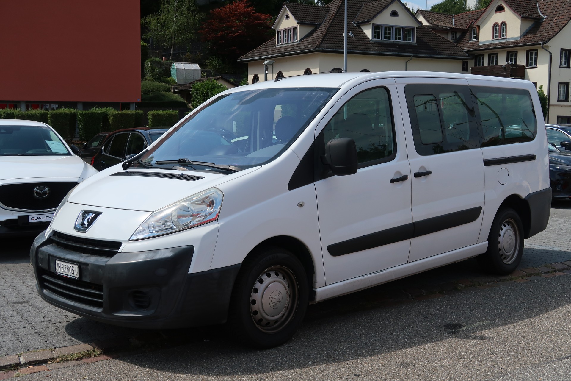 PEUGEOT Expert Tepee 2.0 HDi 9 PL Confort L2