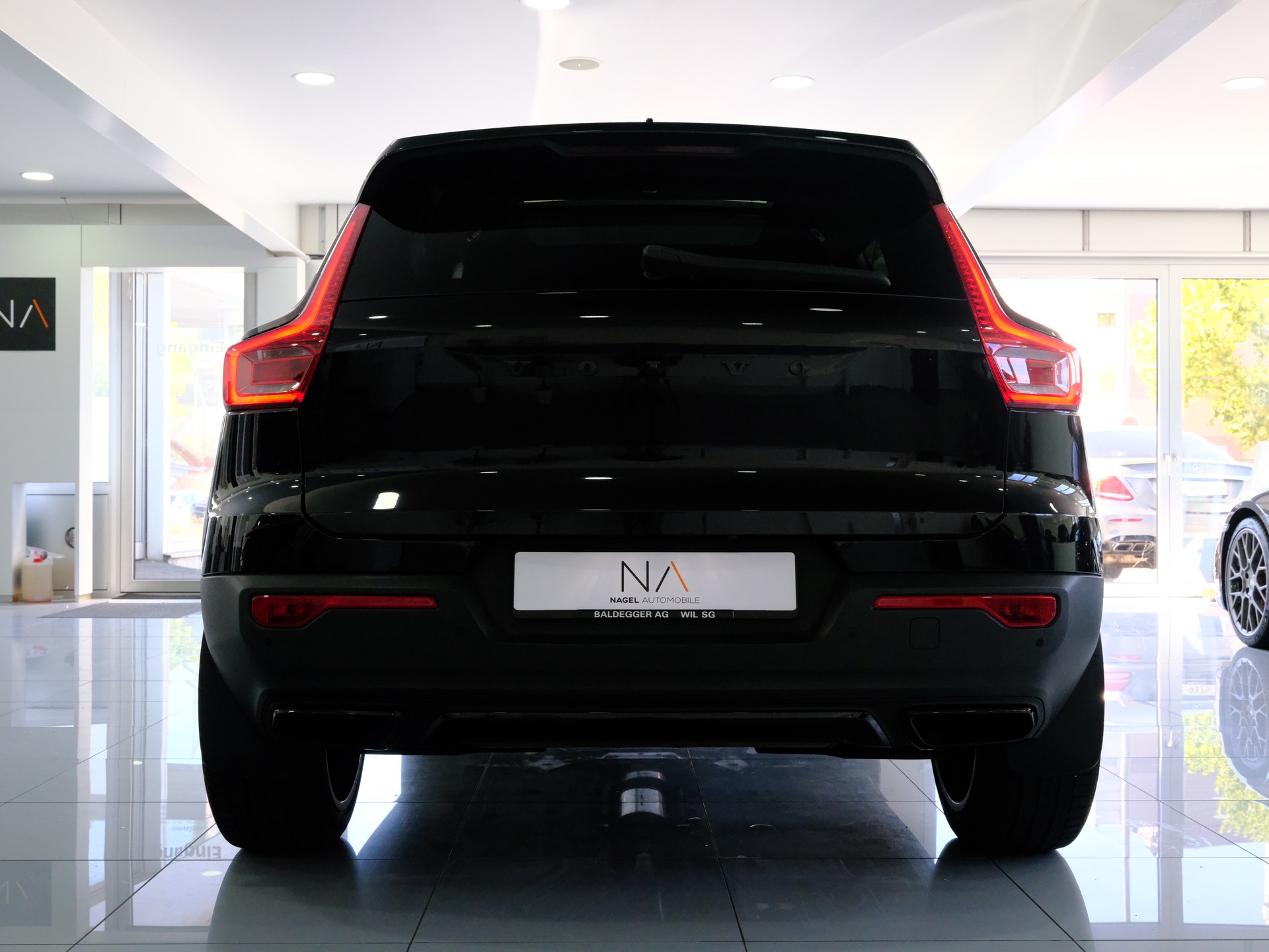 VOLVO XC40 T5 AWD R-Design Geartronic-image-5