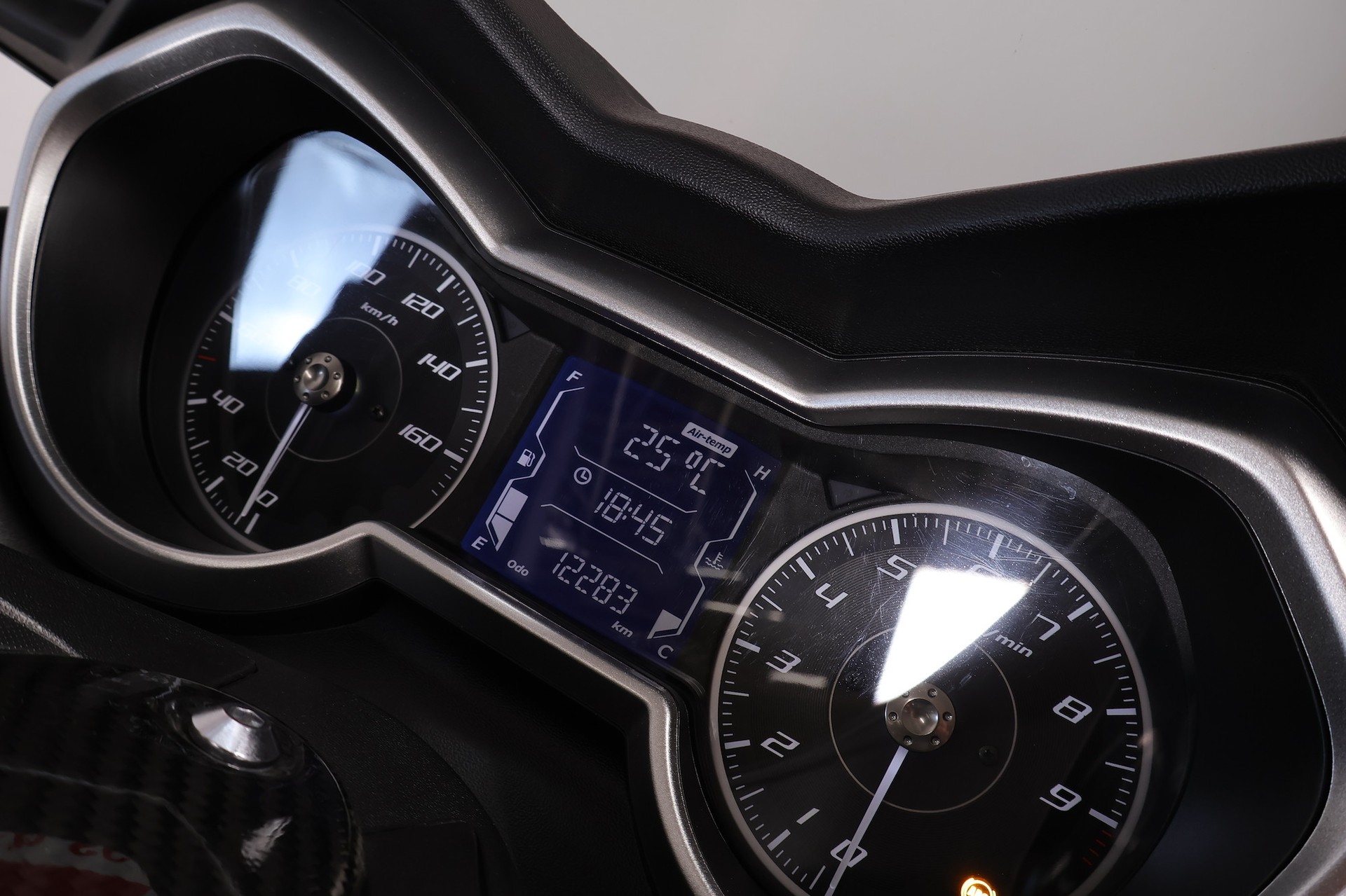 YAMAHA CZD 300 X-Max ABS-image-10