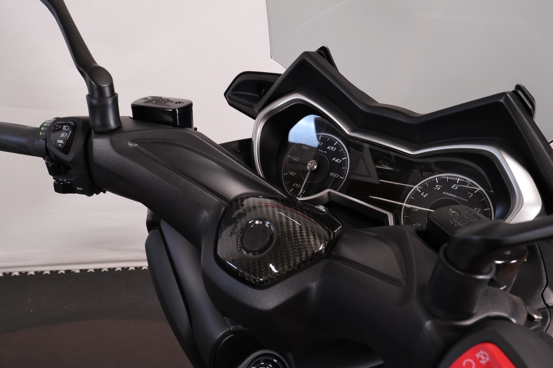 YAMAHA CZD 300 X-Max ABS-image-7