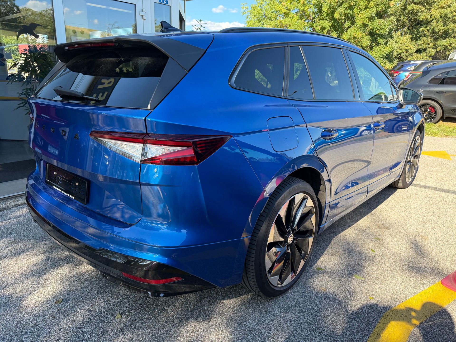 SKODA Enyaq iV 80x SportLine-showroom-element-2