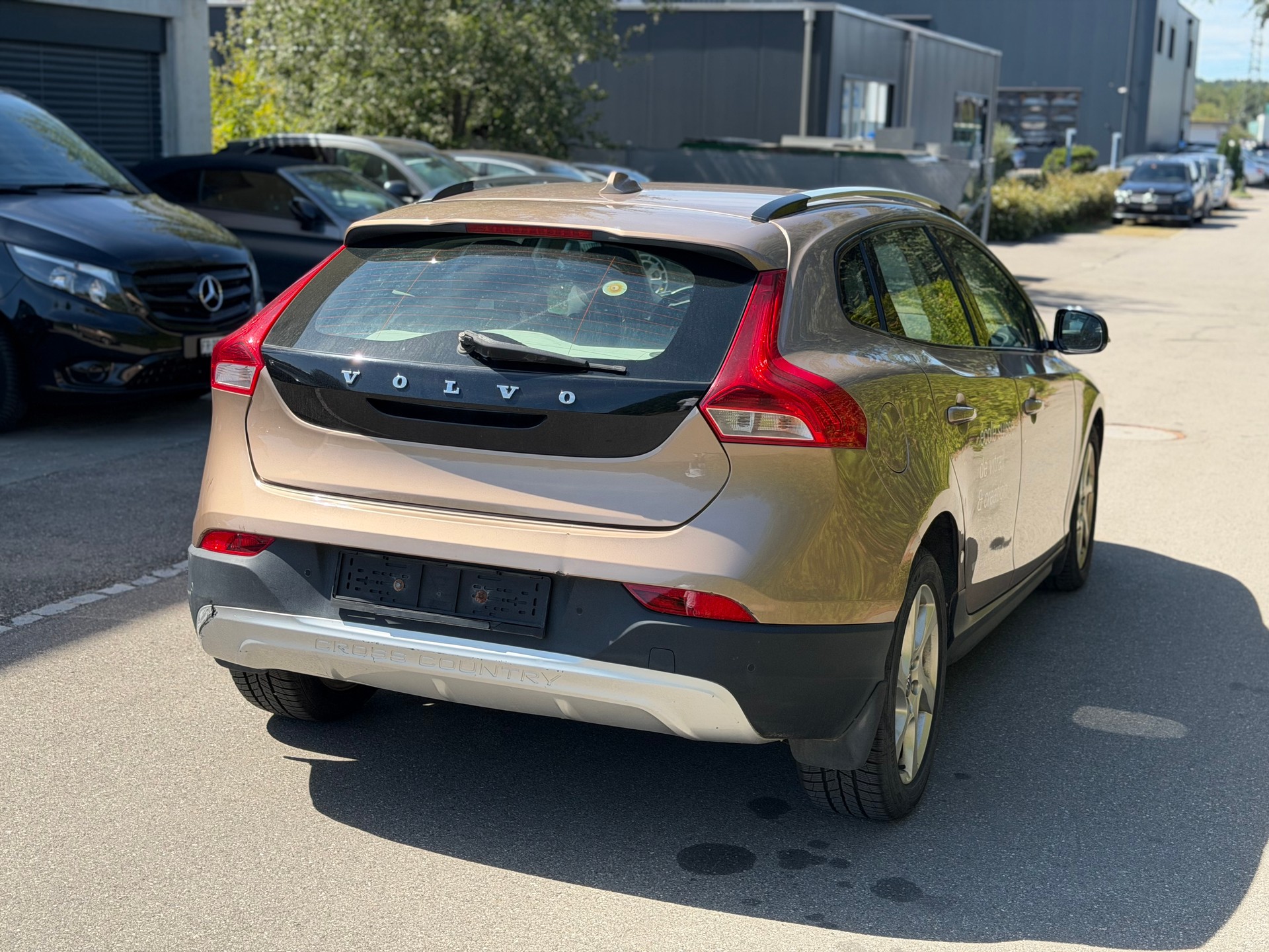 VOLVO V40 D2 Momentum Powershift-image-4