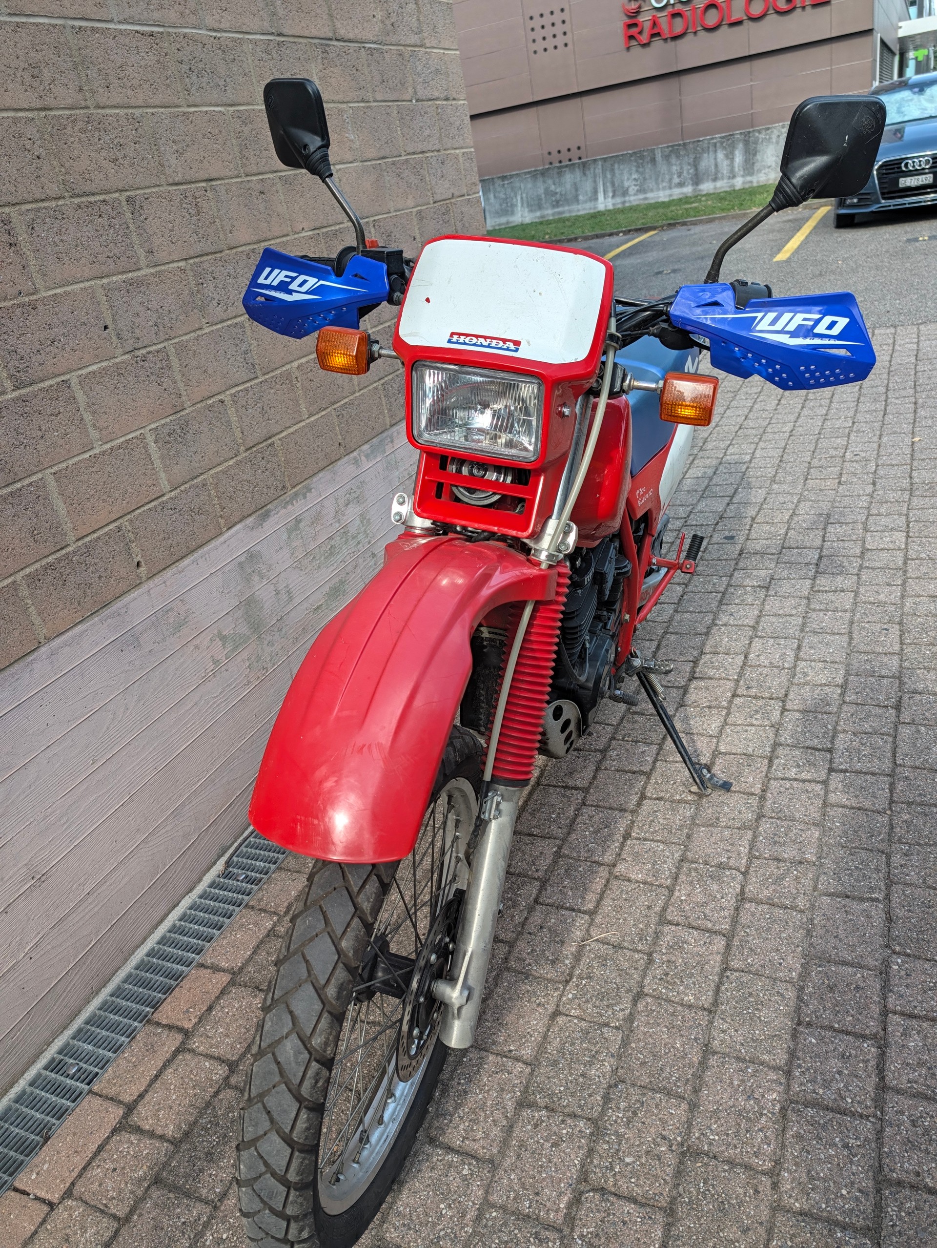 HONDA XL 600 R-image-1
