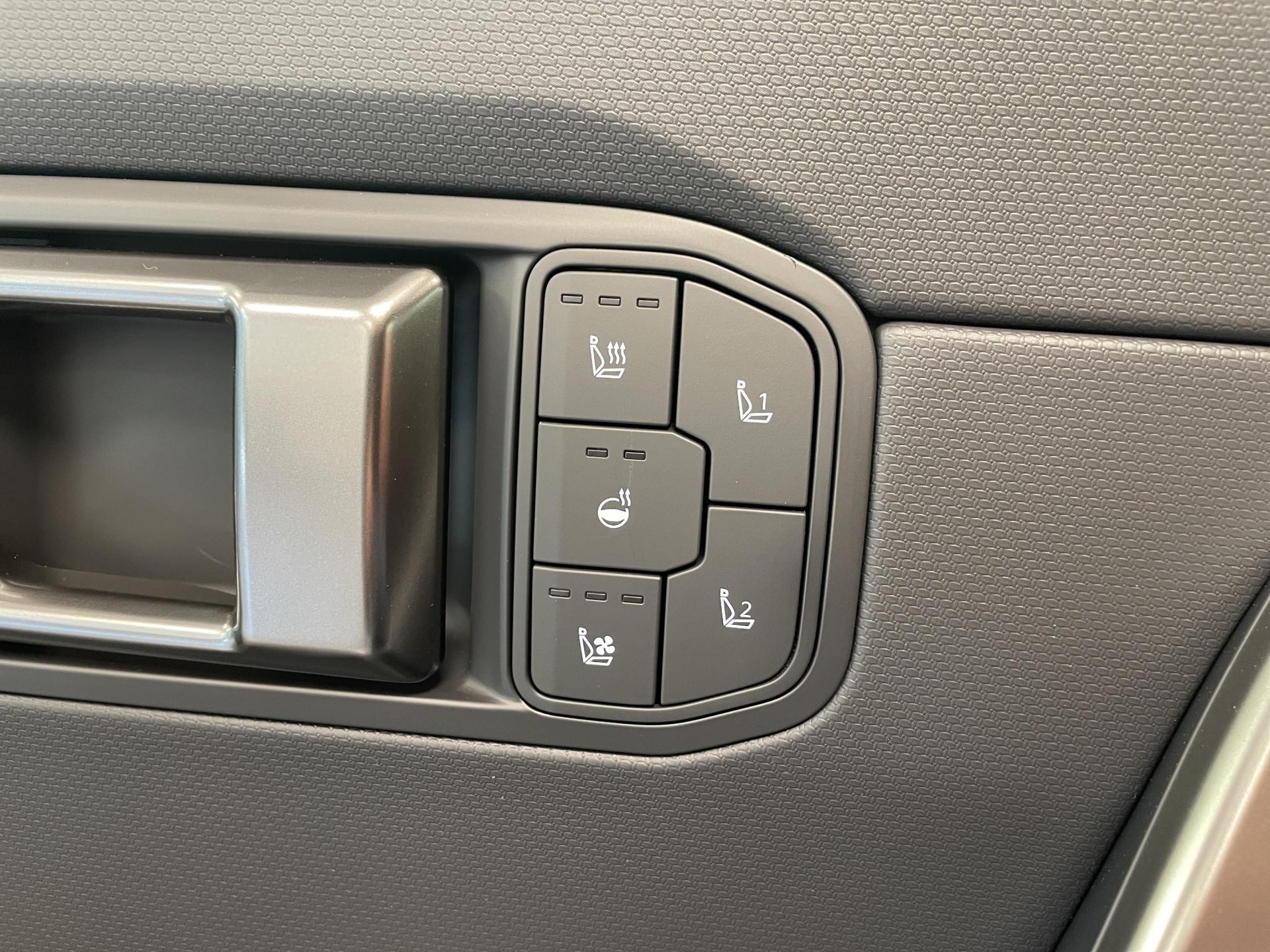 KIA Seltos 1.6 T-GDi X-Line-image-10