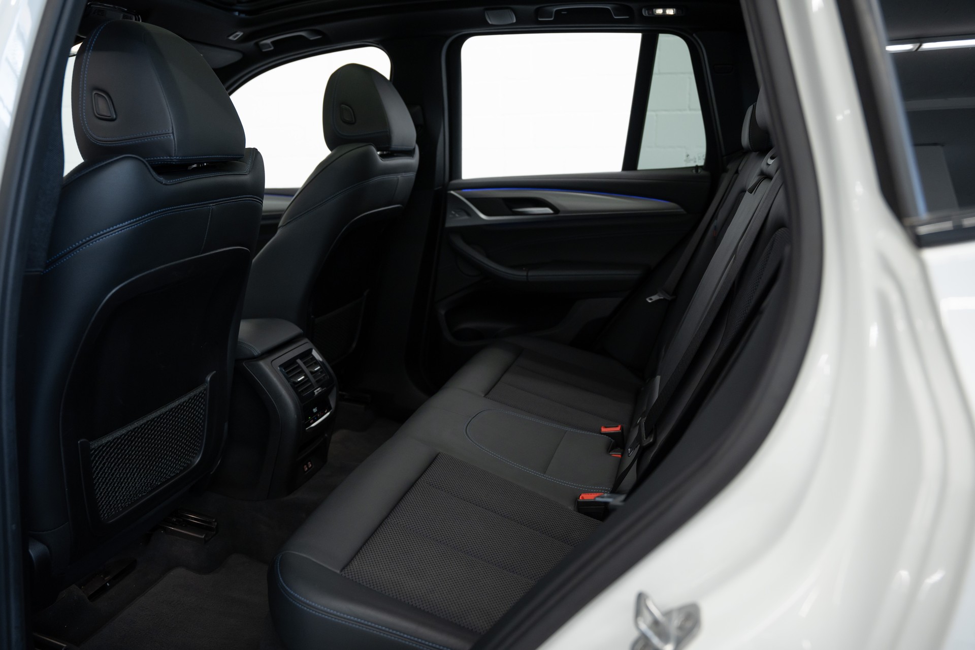 BMW X3 xDrive M40i Steptronic-image-11
