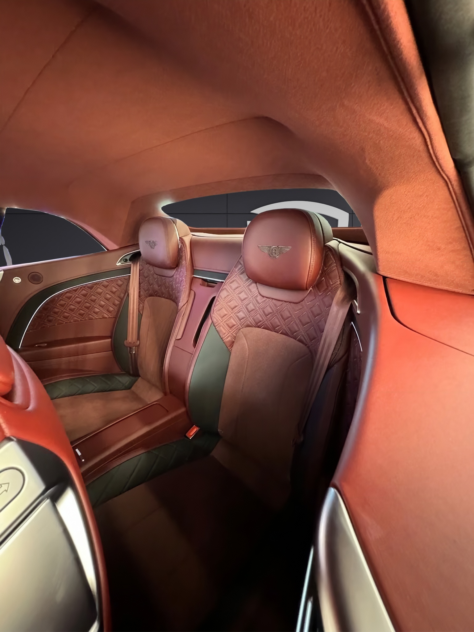 BENTLEY Continental GTC 4.0 V8 Mulliner-image-16