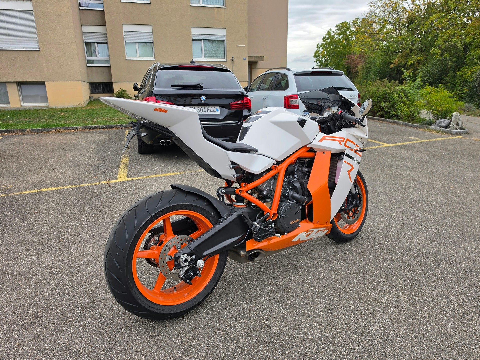 KTM 1190 RC8 R-image-2