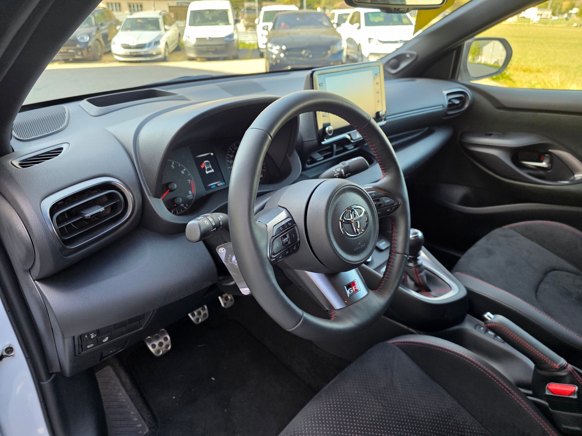 TOYOTA Yaris 1.6 GR Sport WRC EDITION-image-17