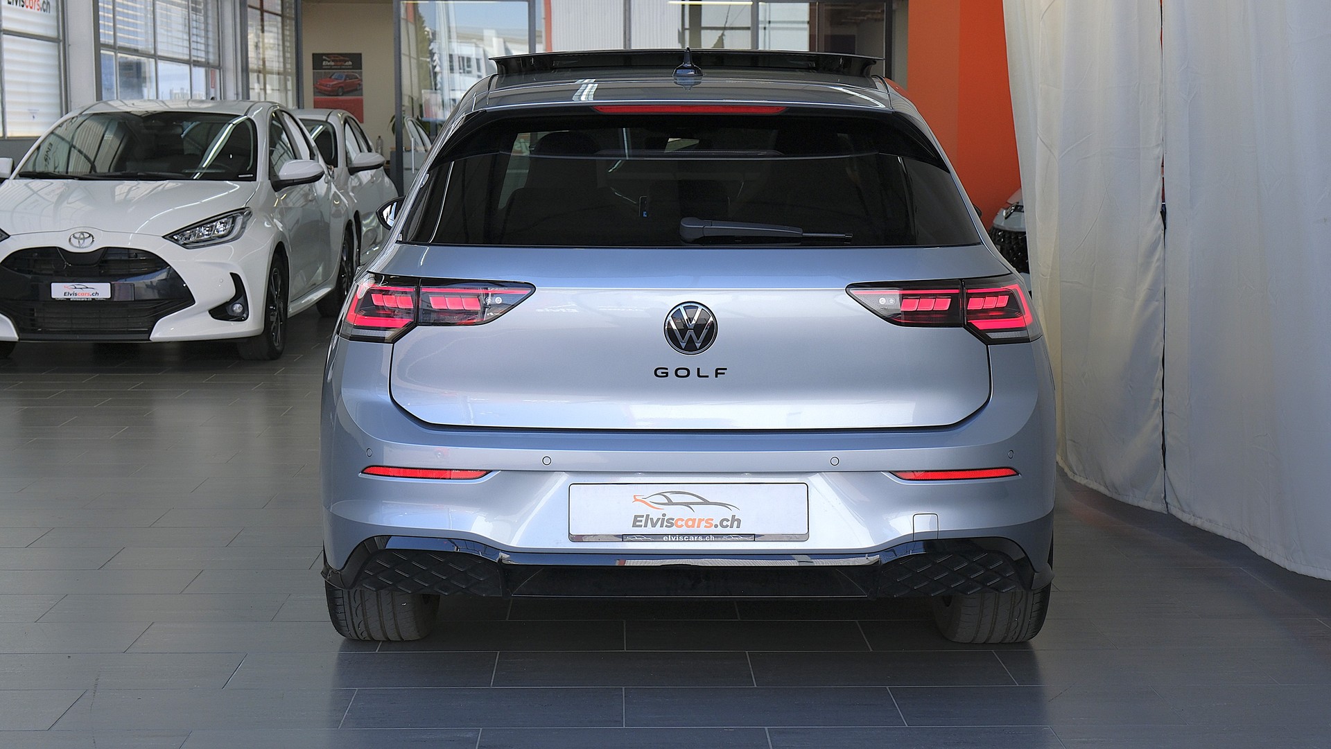 VW Golf 1.5 e TSI mHEV R-Line DSG " Black Style "-image-15