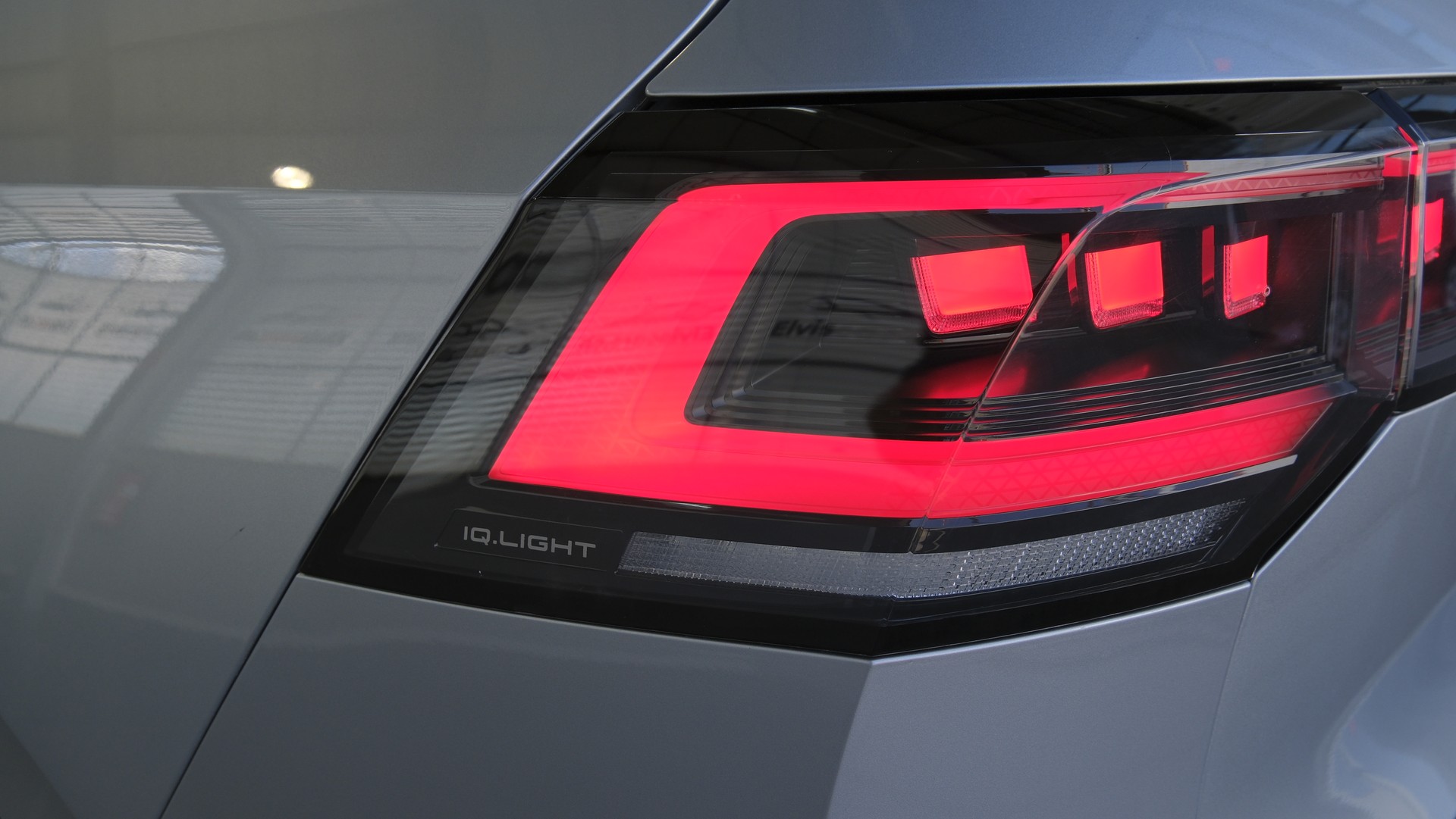 VW Golf 1.5 e TSI mHEV R-Line DSG " Black Style "-image-13