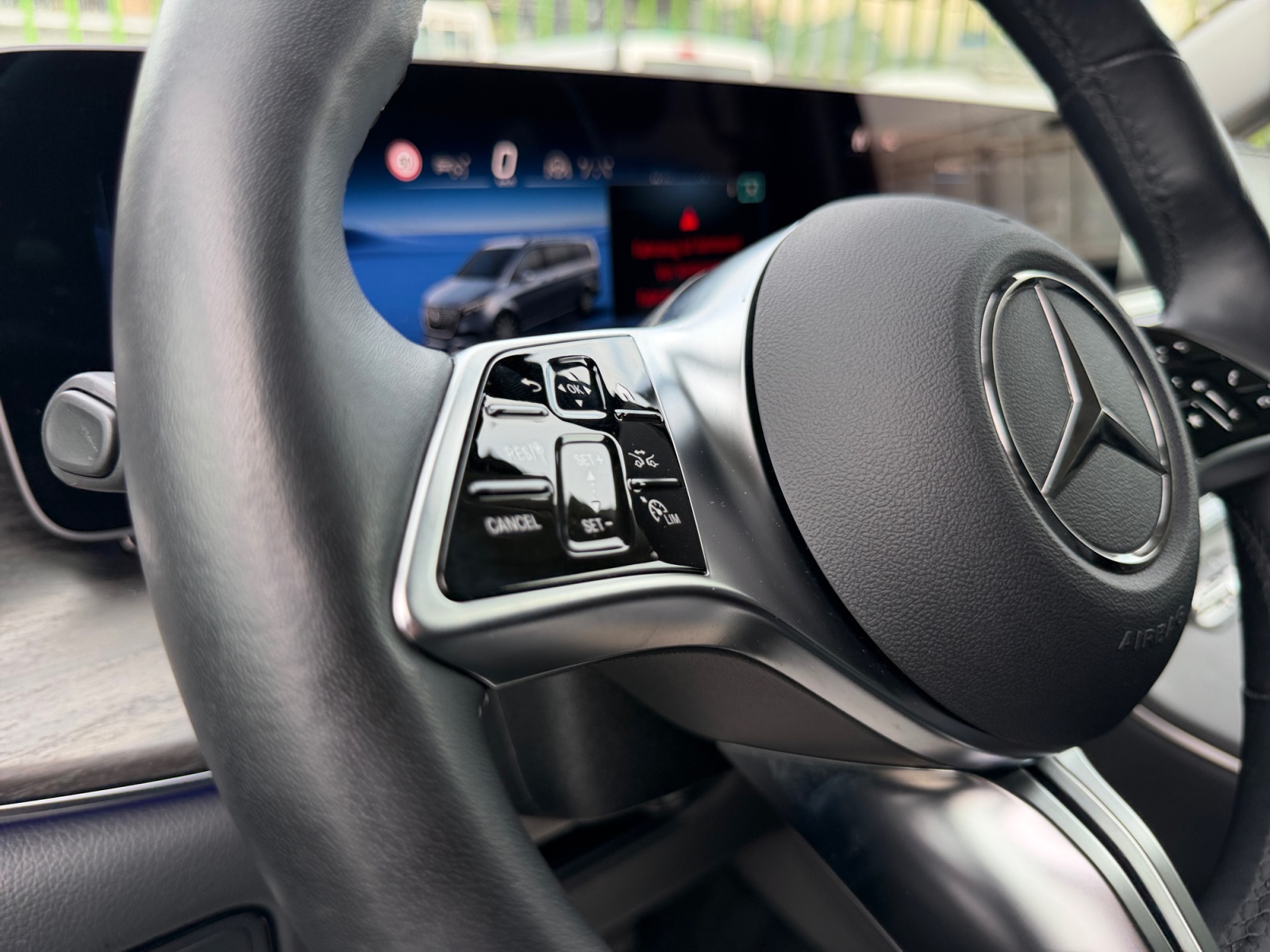 MERCEDES-BENZ V 300 d extralang Avantgarde 4Matic 9G-Tronic-image-26