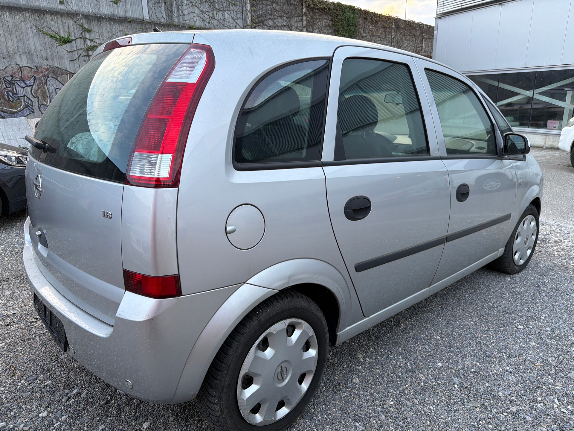 OPEL Meriva 1.8i 16V Essentia-image-4