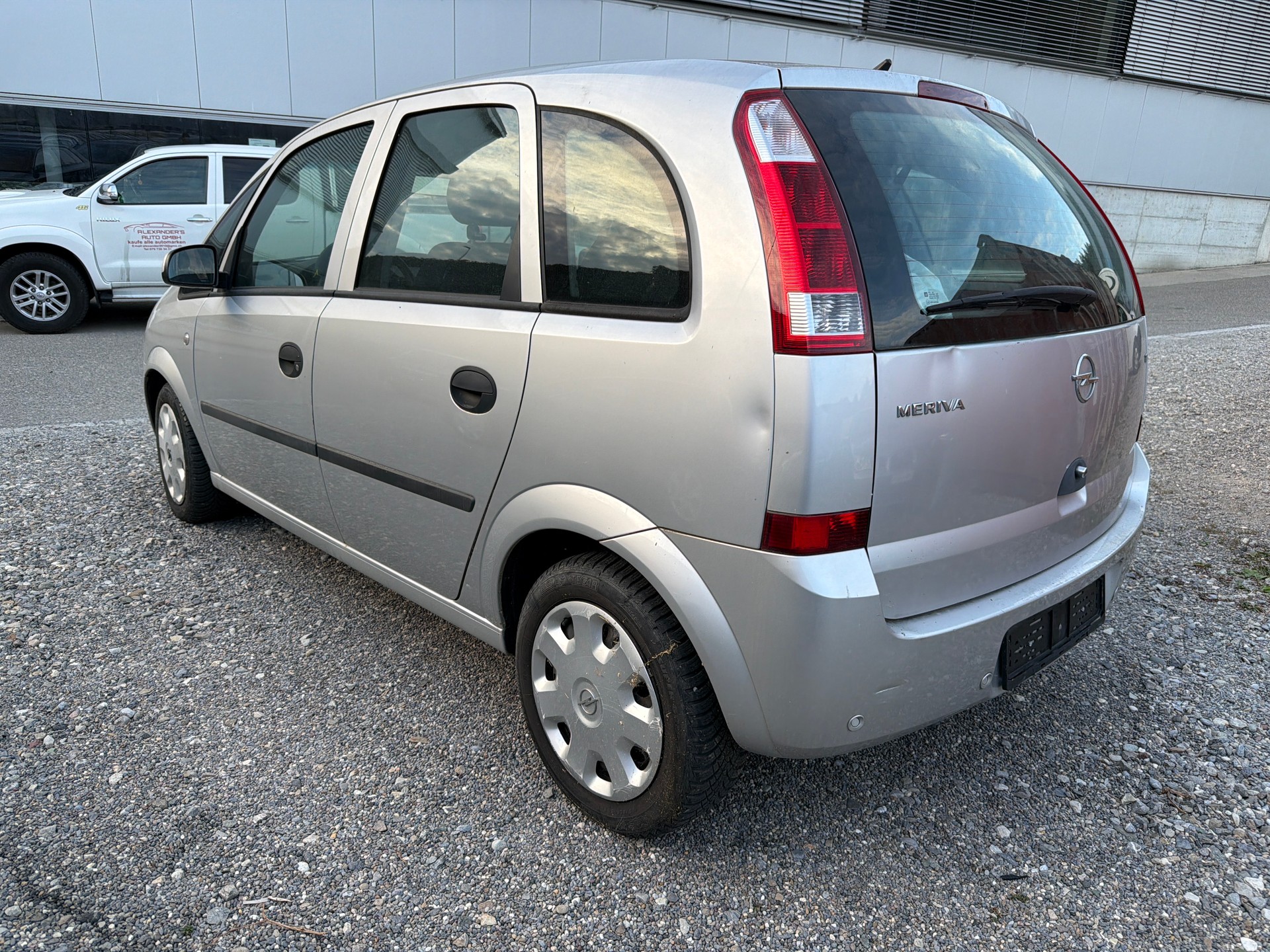 OPEL Meriva 1.8i 16V Essentia-image-6