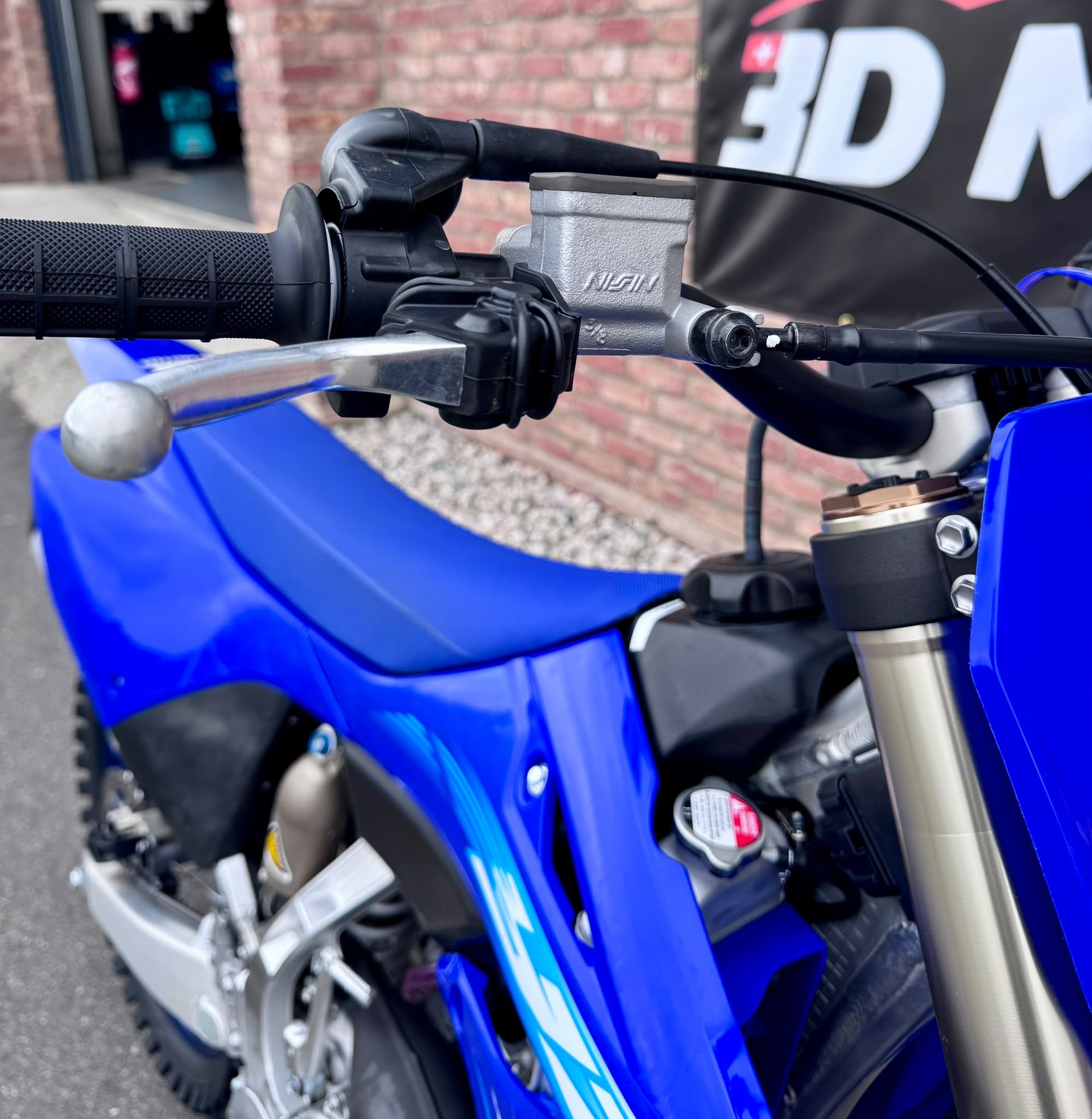 YAMAHA YZ 125-image-8