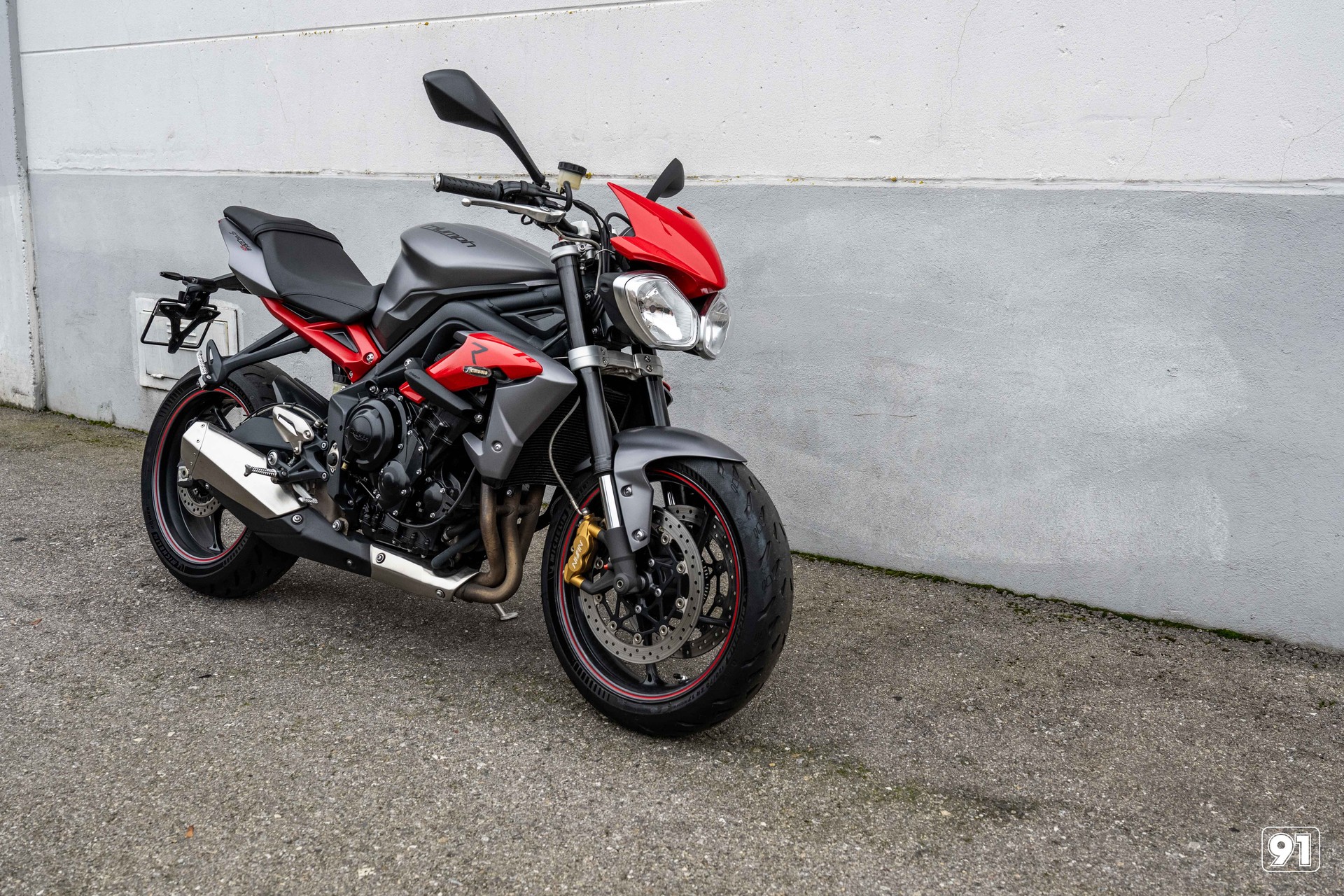 TRIUMPH Street Triple 675 R ABS-showroom-element-3