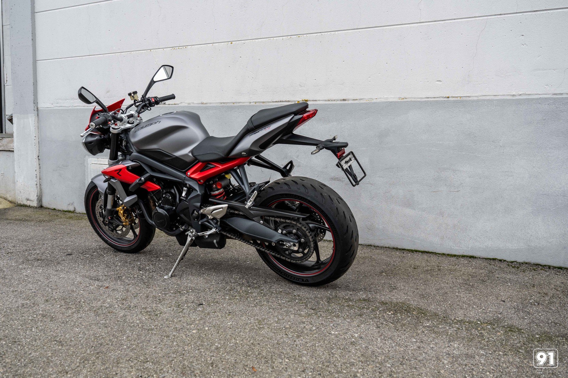 TRIUMPH Street Triple 675 R ABS-image-9