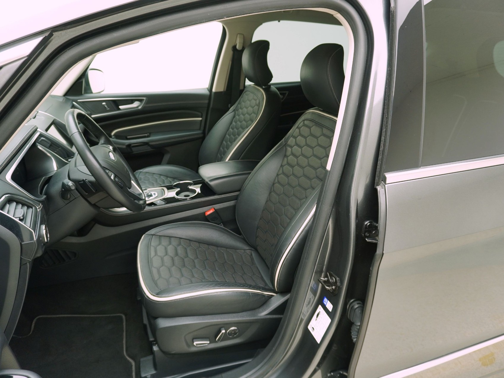 FORD S-Max 2.0 TDCi Vignale 4x4-image-8