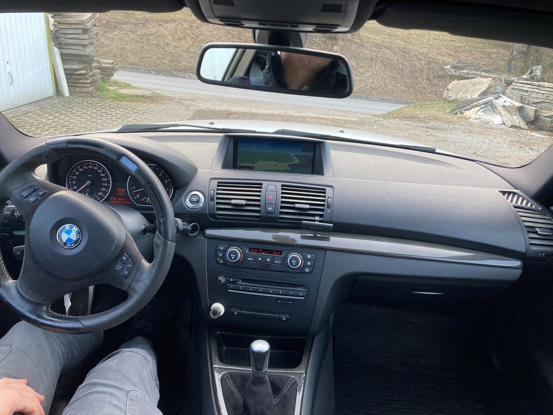 BMW 135i Coupé-image-8