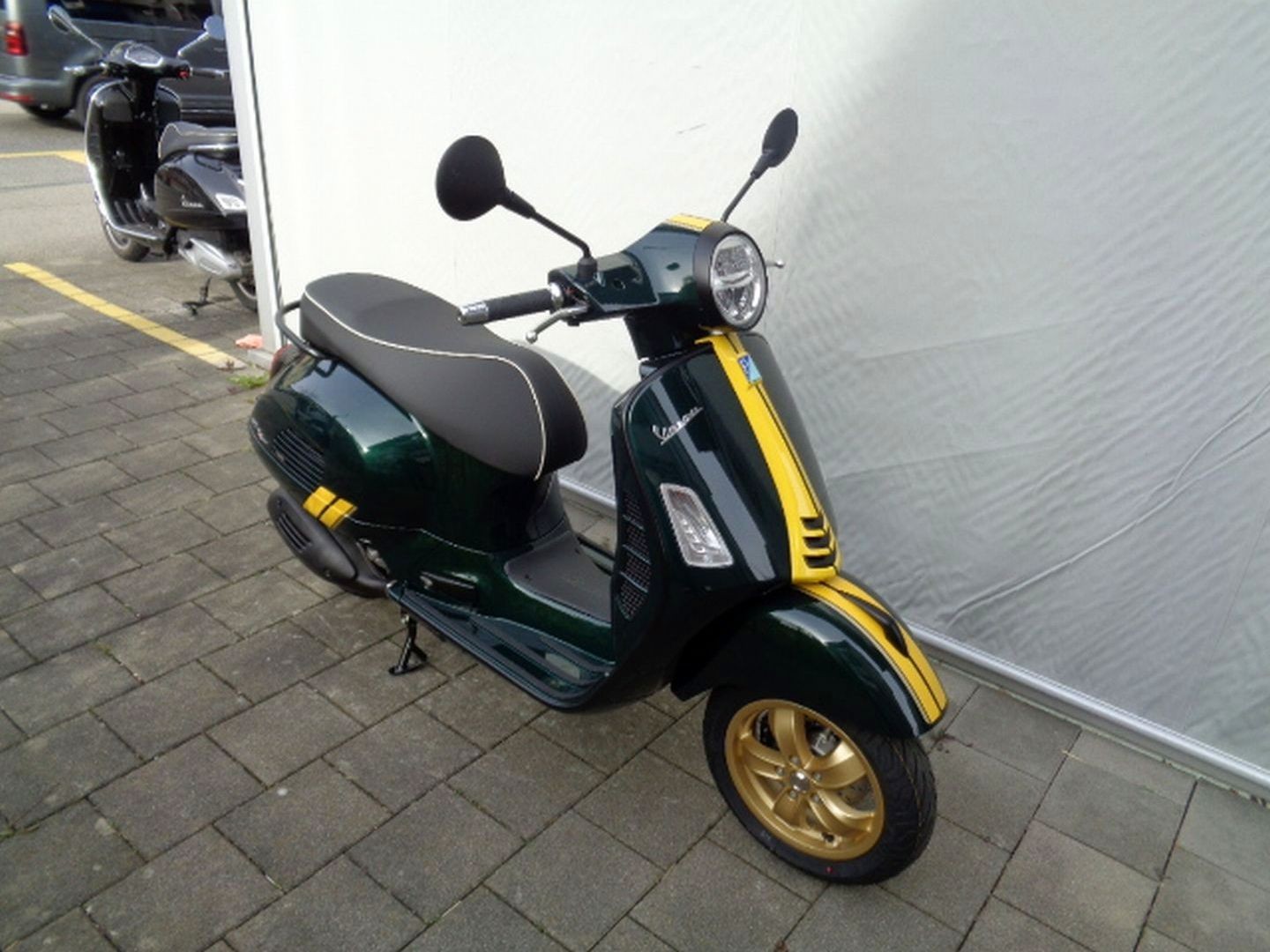 PIAGGIO VESPA GTS 300 SUPER RACING SIXTIES E5-image-6