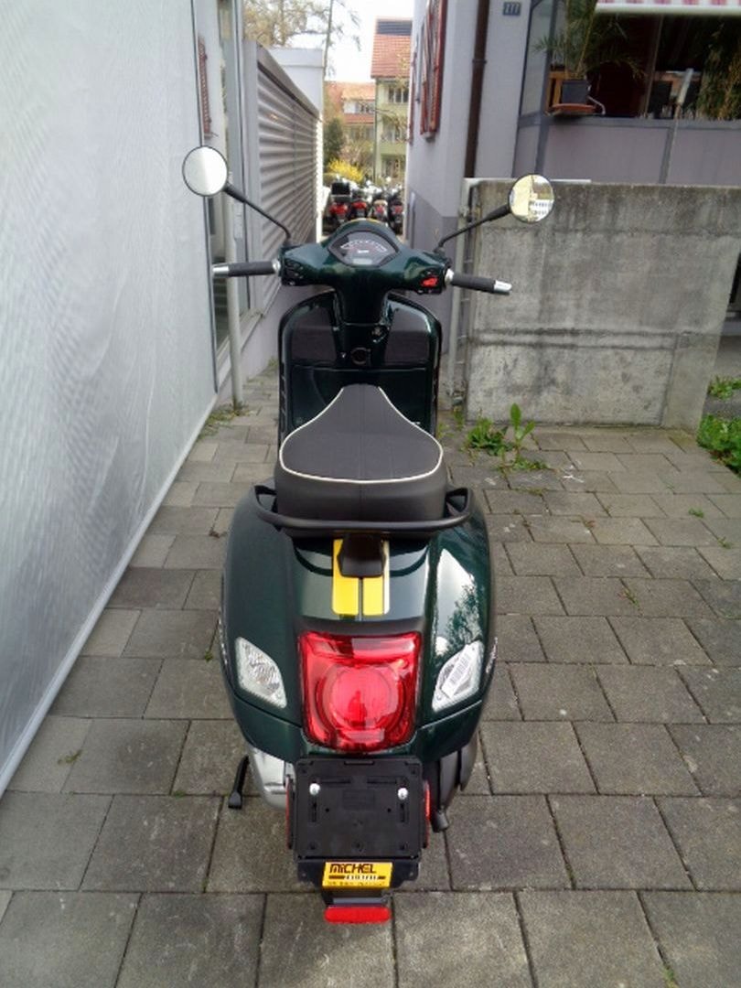 PIAGGIO VESPA GTS 300 SUPER RACING SIXTIES E5-image-2