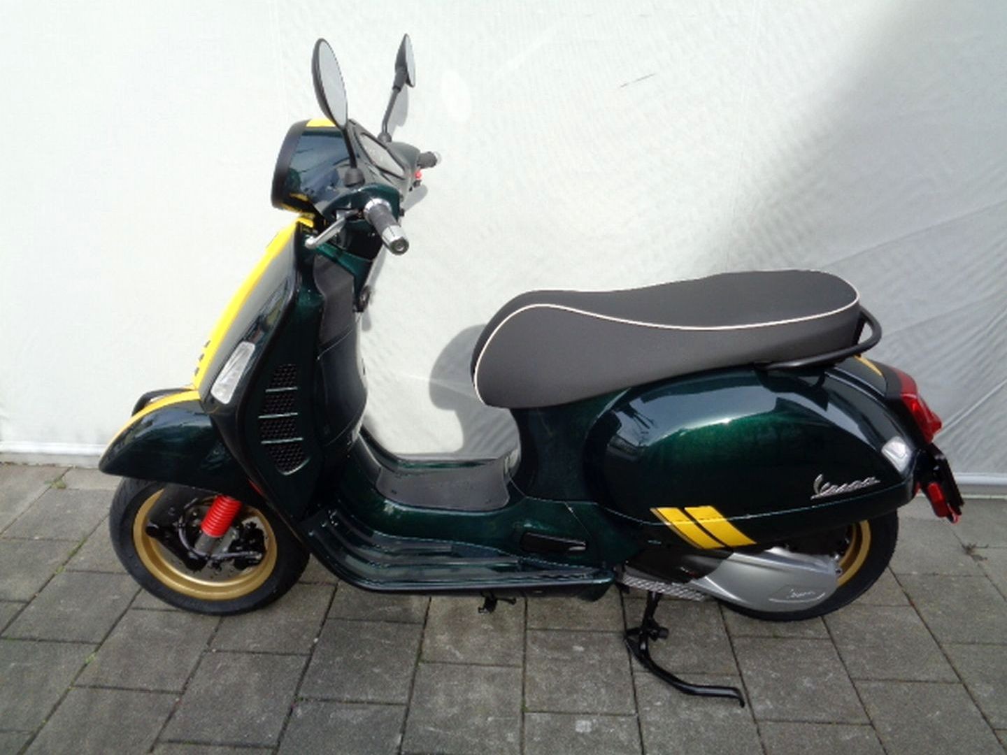 PIAGGIO VESPA GTS 300 SUPER RACING SIXTIES E5-image-8