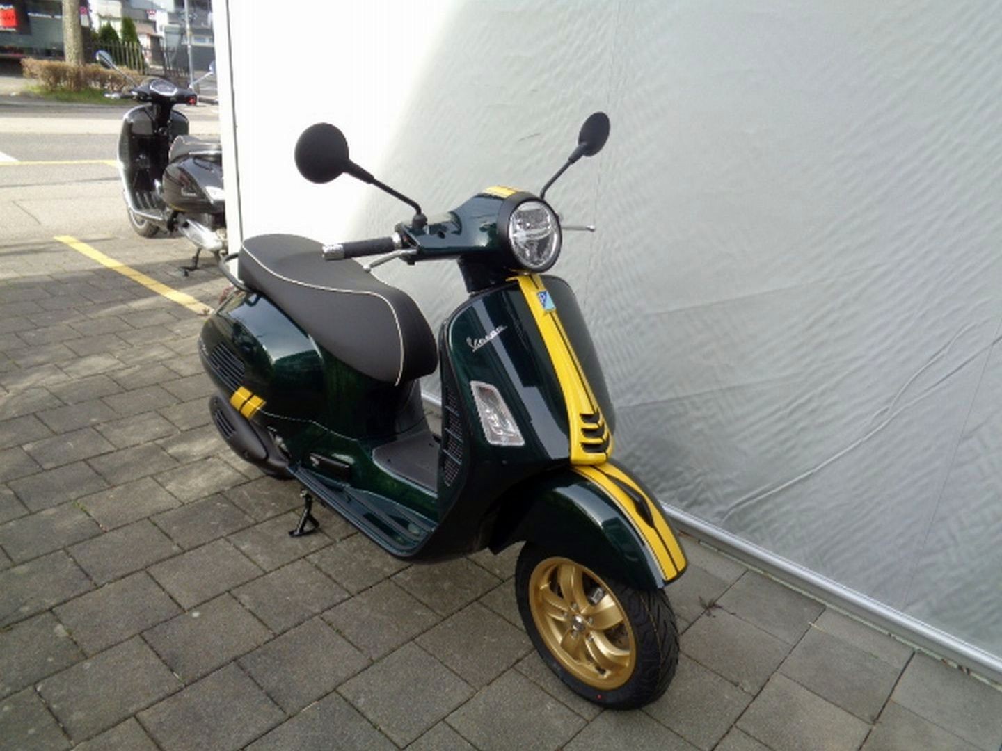 PIAGGIO VESPA GTS 300 SUPER RACING SIXTIES E5-image-0