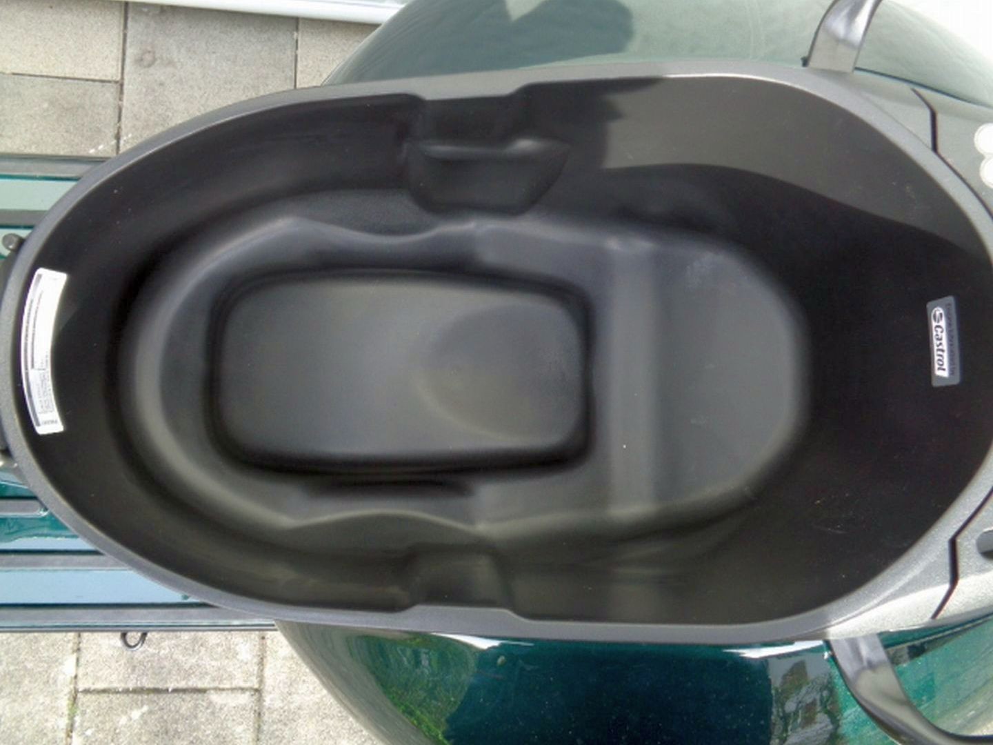 PIAGGIO VESPA GTS 300 SUPER RACING SIXTIES E5-image-9