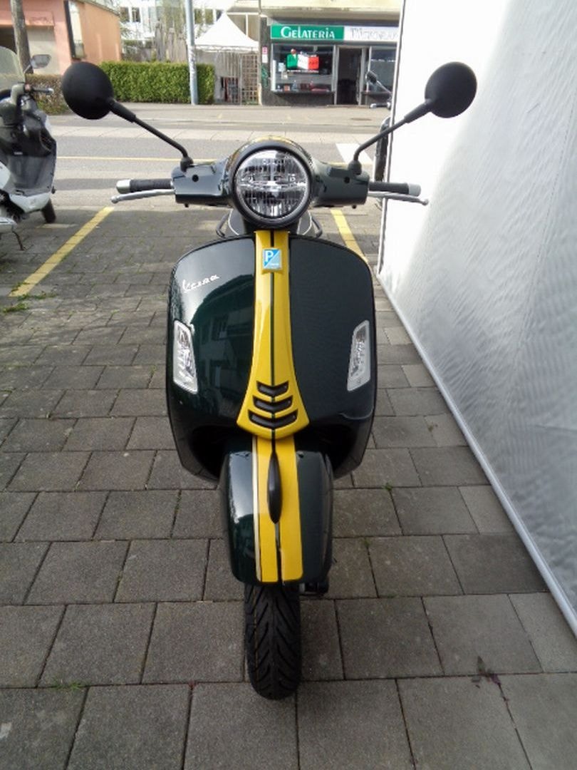 PIAGGIO VESPA GTS 300 SUPER RACING SIXTIES E5-image-3