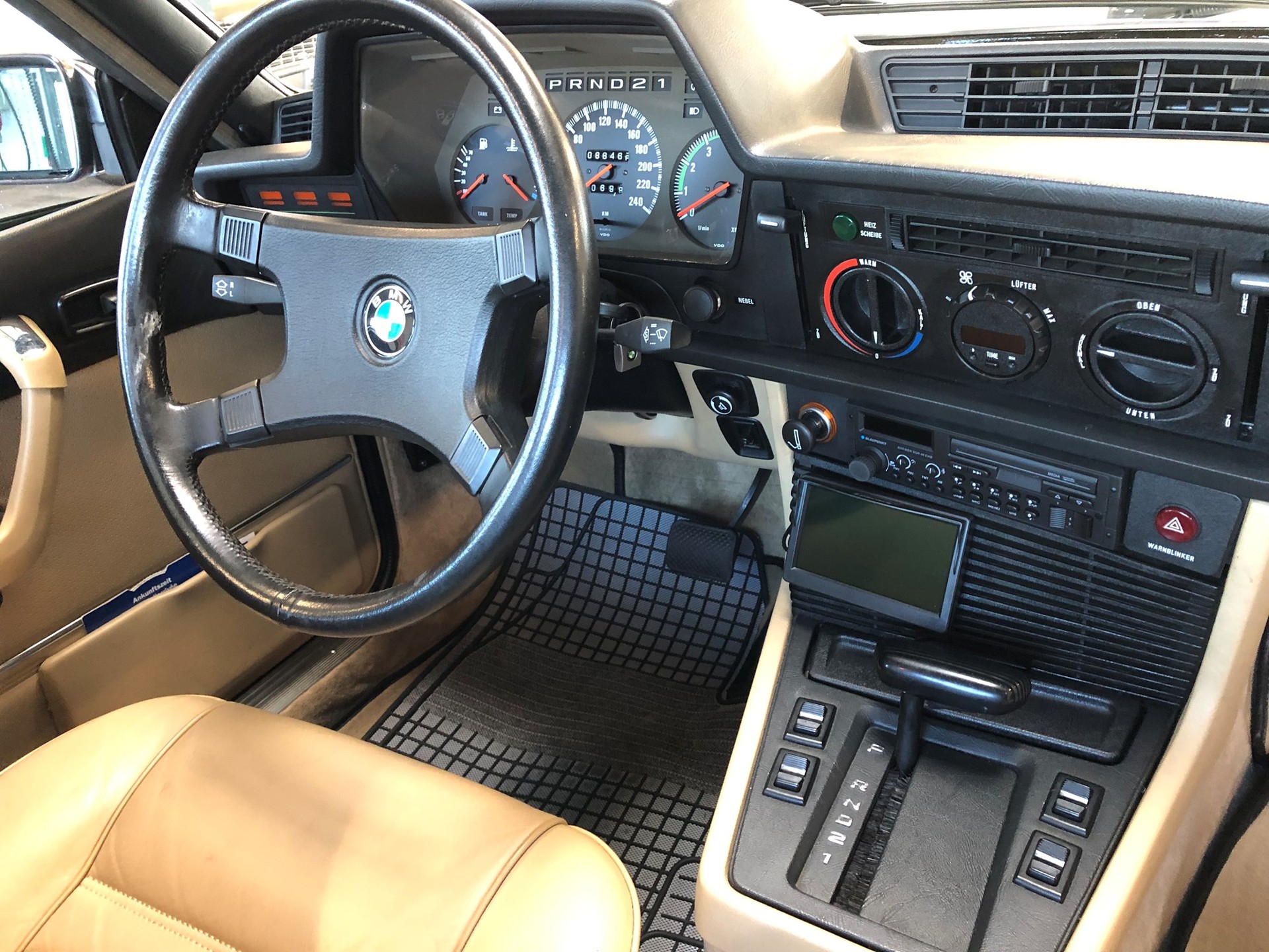 BMW 633 CSI-image-11