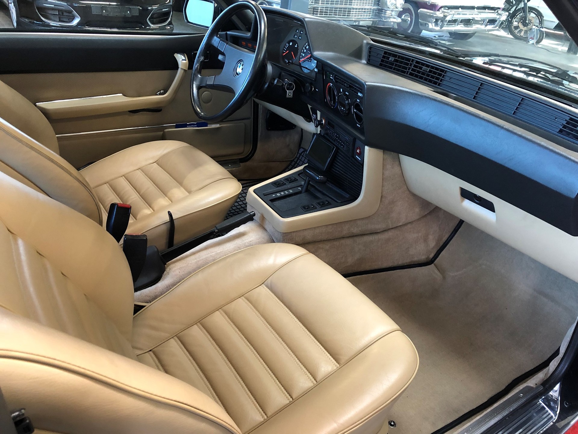 BMW 633 CSI-image-10